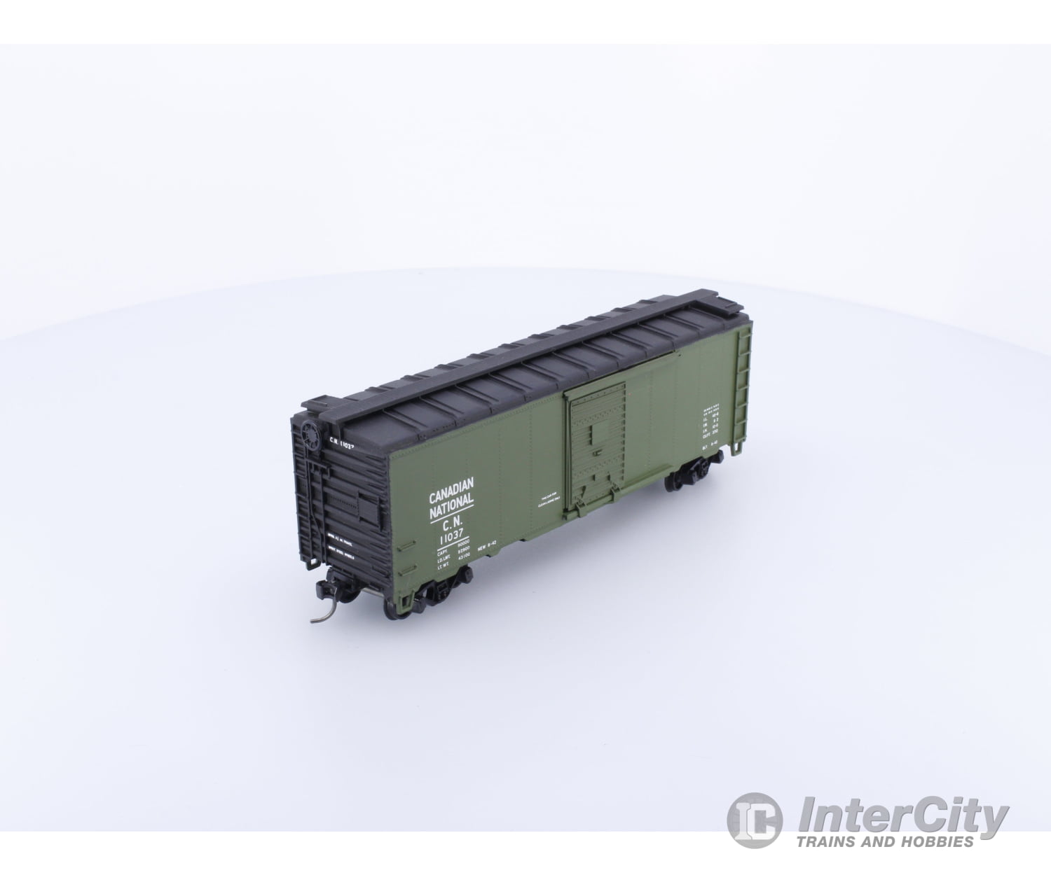 Athearn 2001 HO 40’ Box Car Canadian National (CN) 11037 Freight Cars