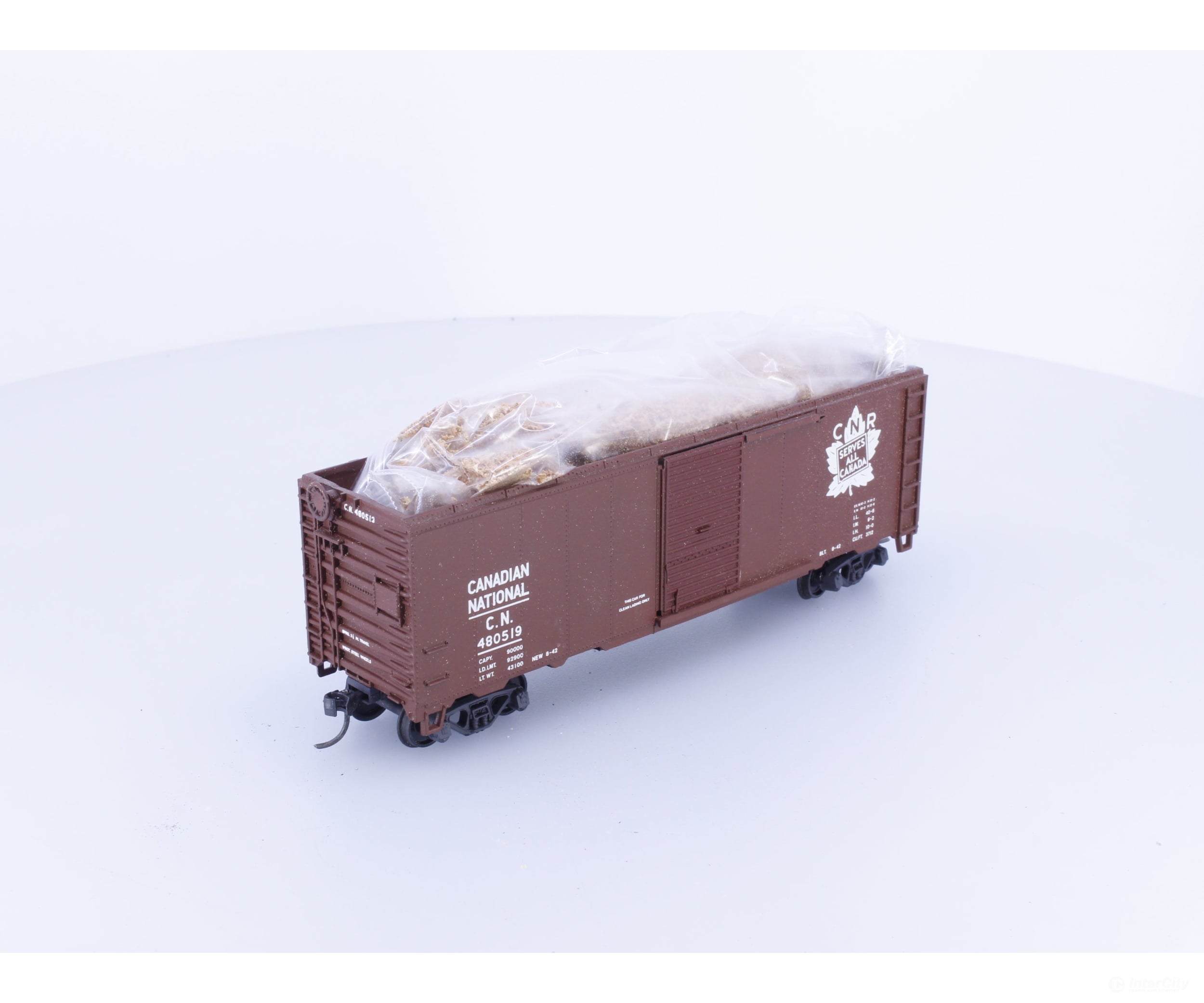 Athearn 202 HO 40’ Single Door Boxcar Converted to Wood Chip Car Canadian National (CN) 480519 - Freight Cars