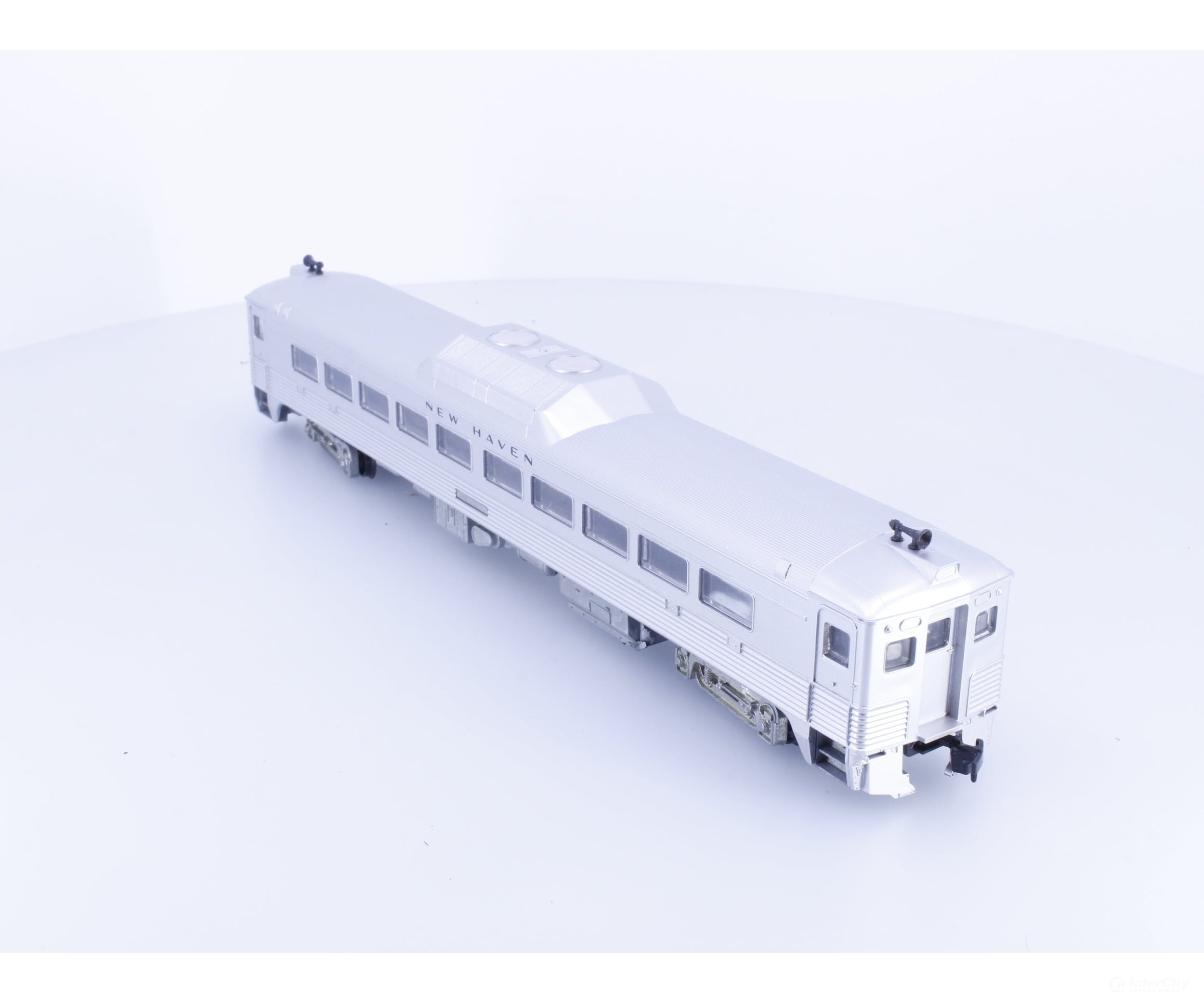 Athearn 2072 HO RDC-1 Rail Car Dummy New York New Haven and Hartford Railroad (NH) - Locomotives