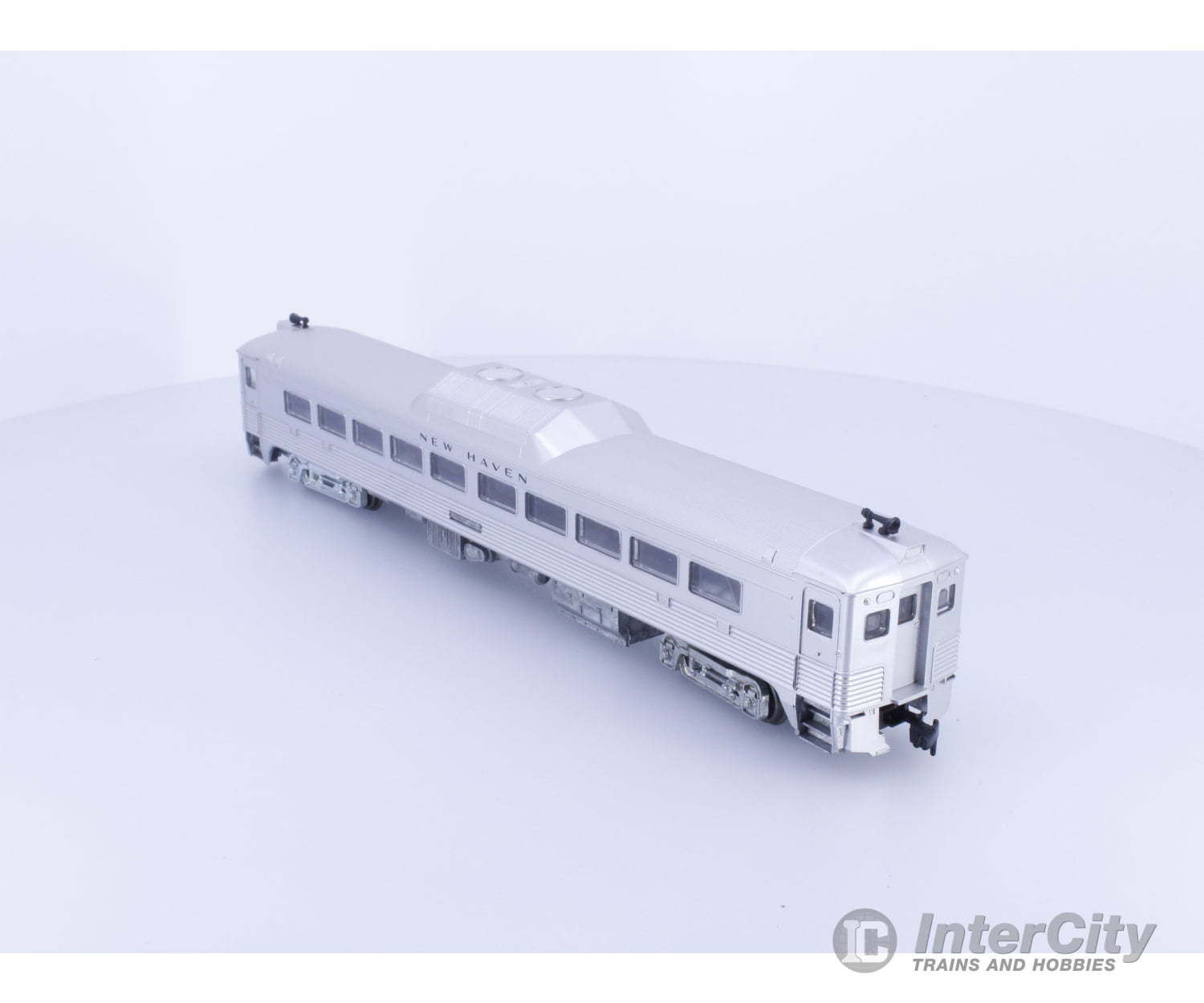 Athearn 2172 HO RDC-1 RTR Powered New York New Haven and Hartford Railroad (NH) Analog DC Locomotives