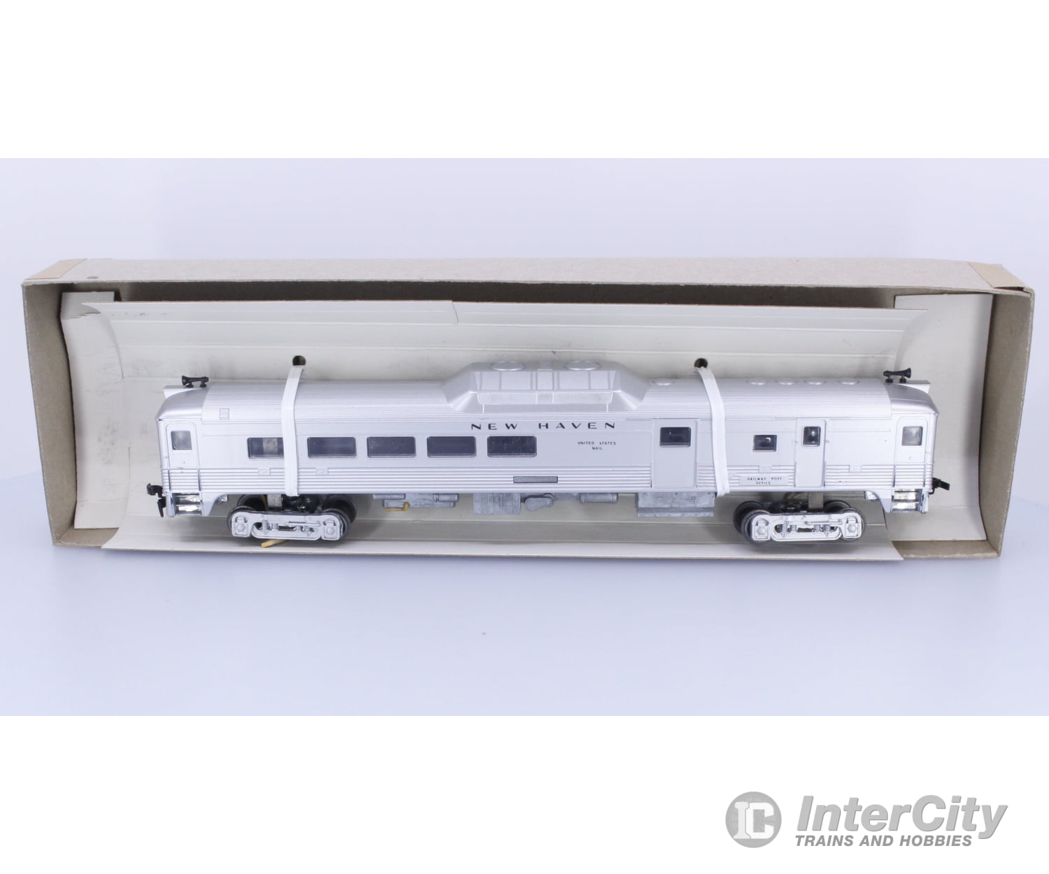 Athearn 2177 HO RDC-3 RTR Powered New York New Haven and Hartford Railroad (NH) Analog DC Locomotives