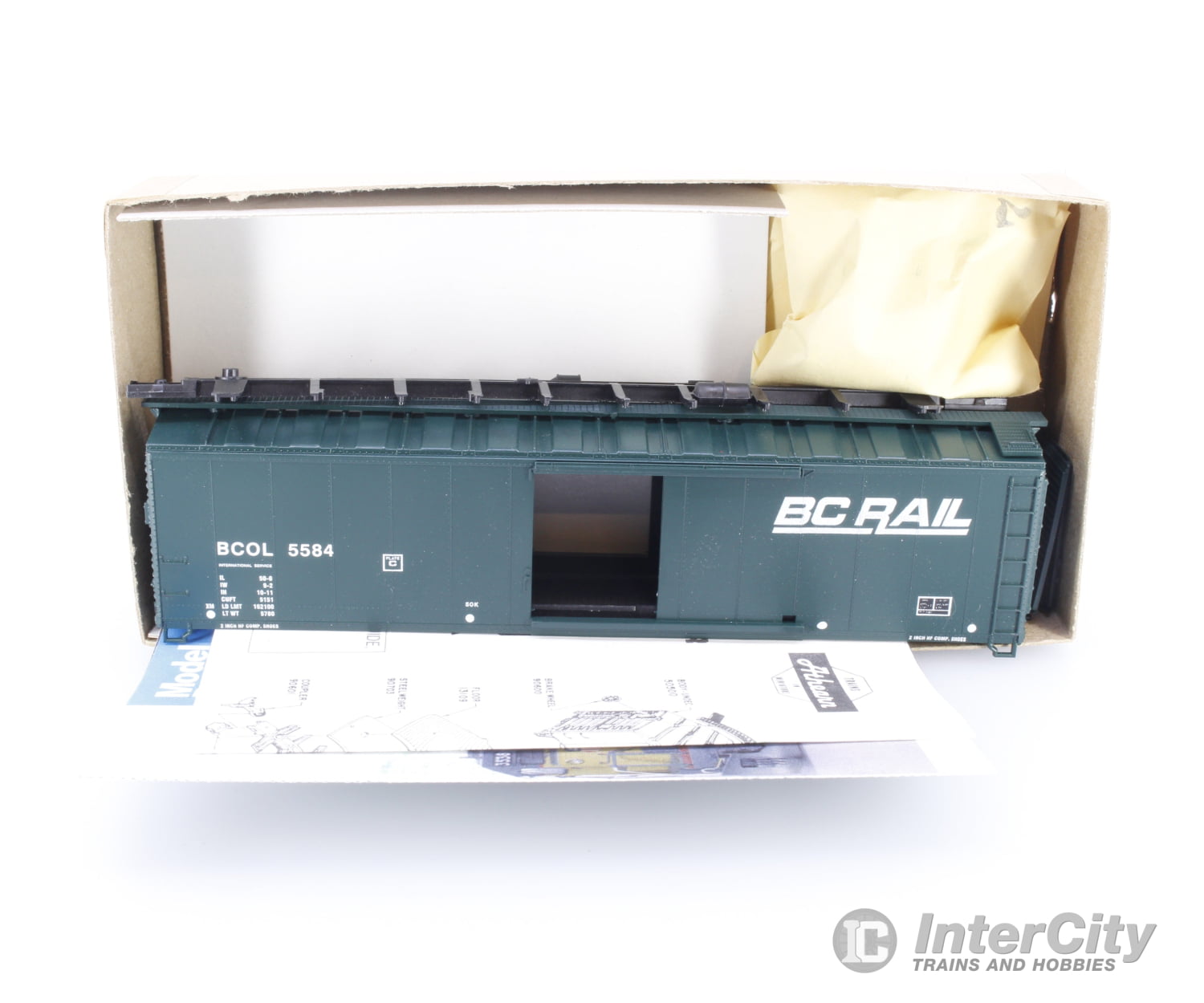 Athearn 2247-2 HO 50’ Steel Single Door Boxcar BC Rail (BCOL) 5584 Freight Cars