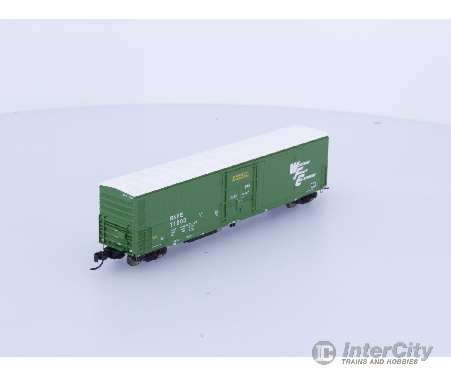 Athearn 24706 N 57’ Mechanical Reefer with Sound Burlington Northern Fruit Express (BNFE) 11803 Freight Cars