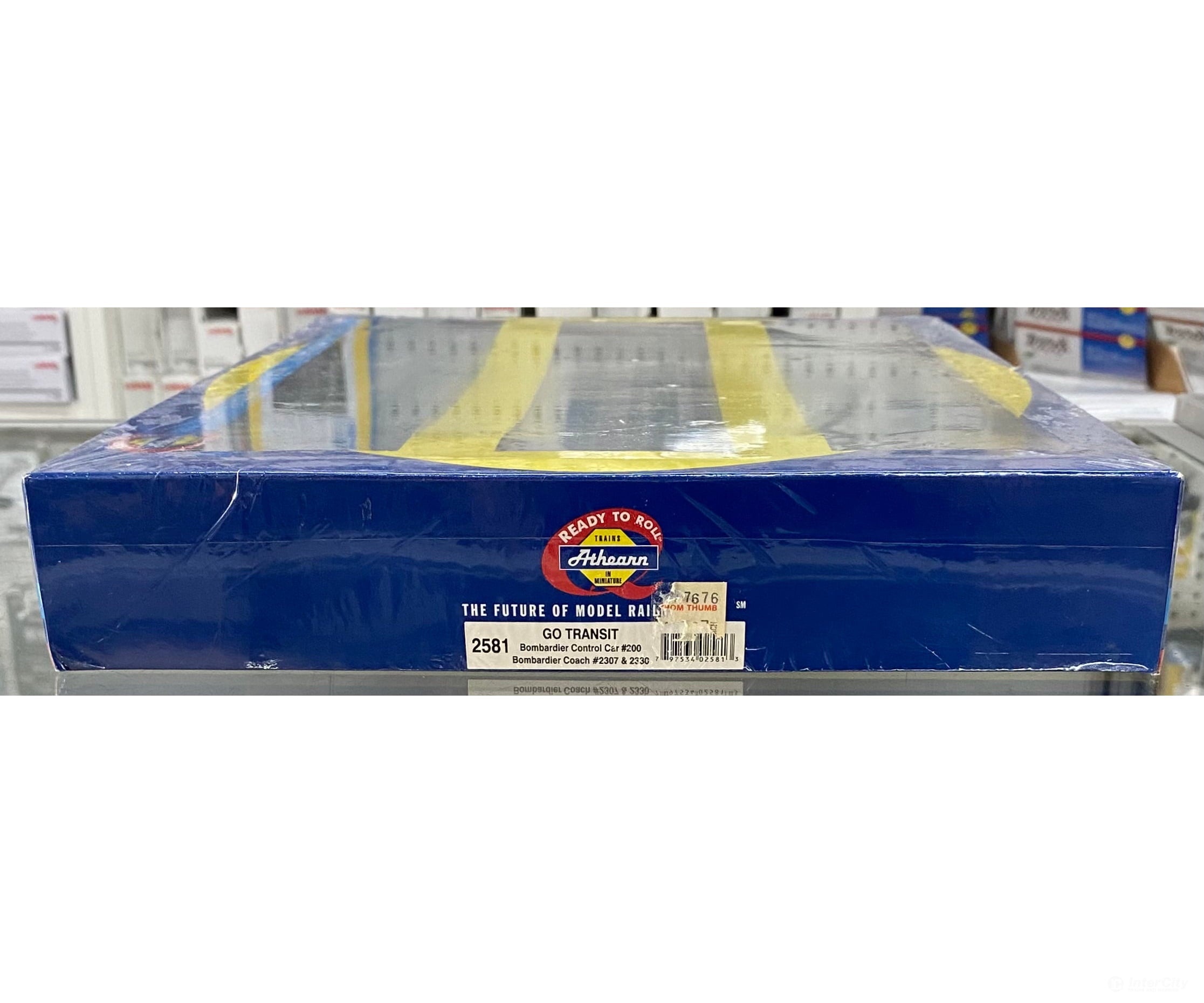 Athearn 2581 HO Go Transit 3 Pack Passenger Car Set GO Transit (GOT) 200/2307/2330 Passenger Cars