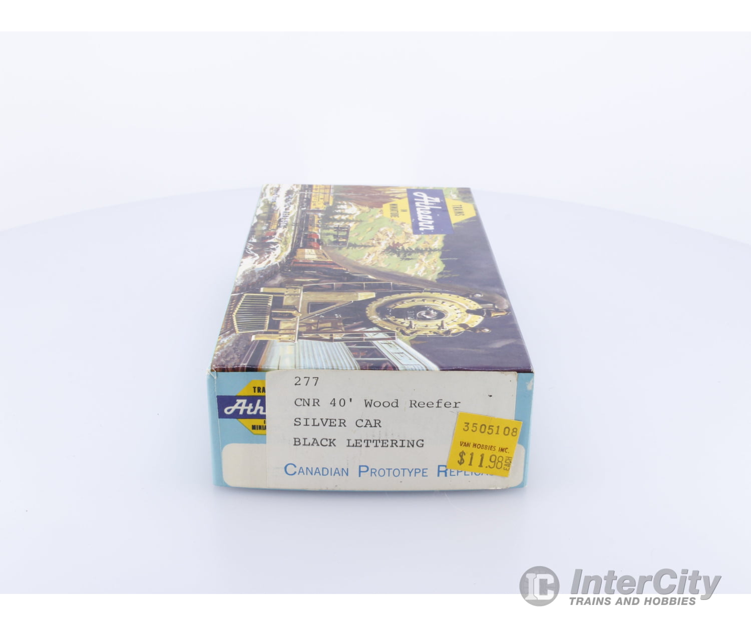 Athearn 277 HO CNR 40ft Wood Reefer Silver car Canadian National (CN) 207781 Freight Cars