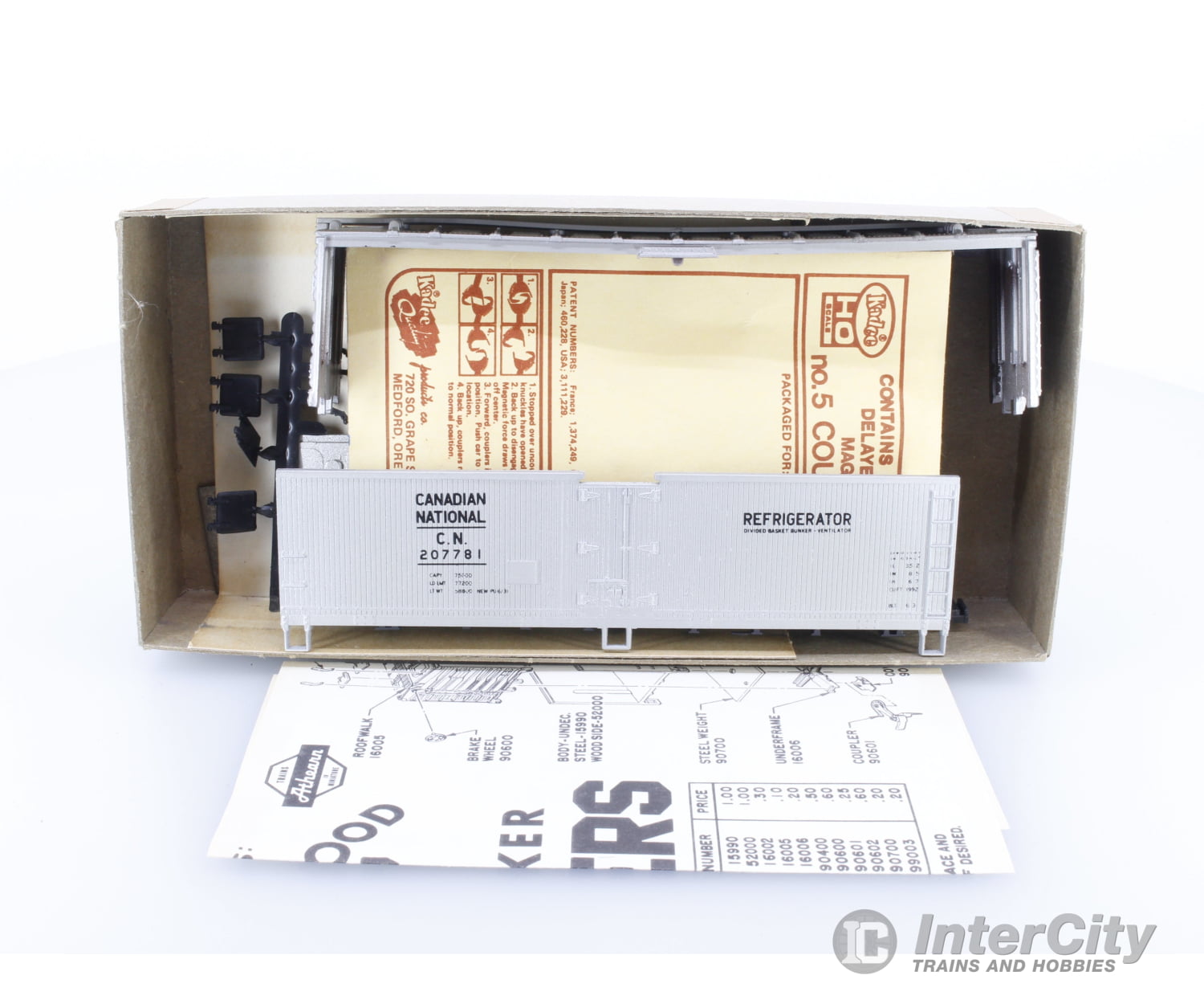 Athearn 277 HO CNR 40ft Wood Reefer Silver car Canadian National (CN) 207781 Freight Cars