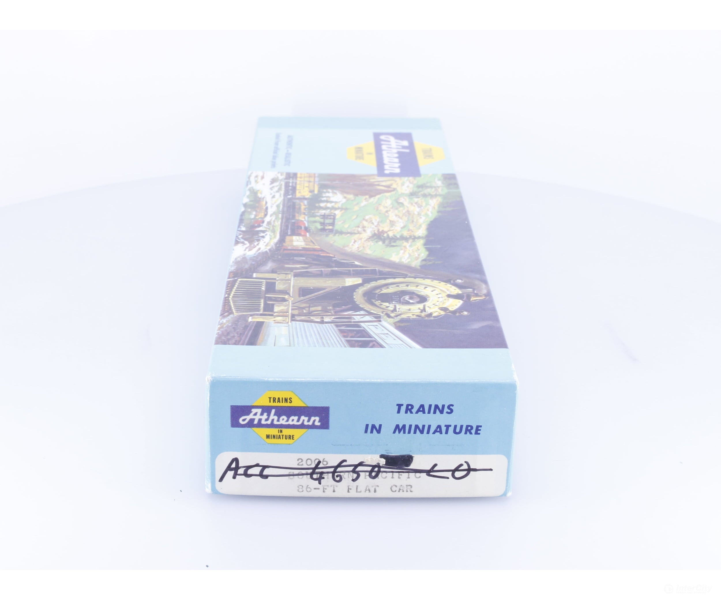 Athearn 3029 HO SD40-2 Dummy Diesel Locomotive Undecorated 3029 - Locomotives