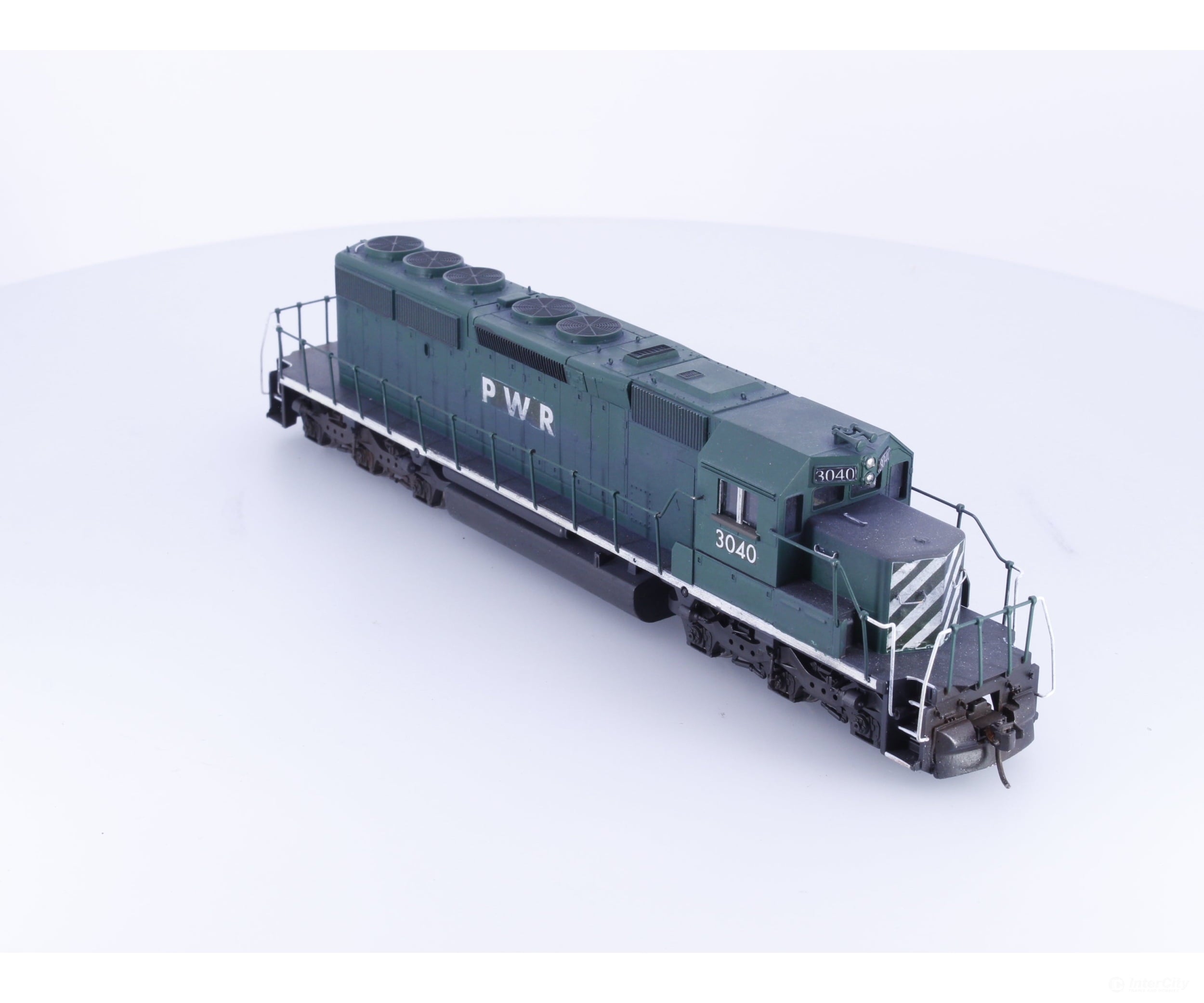 Athearn 3040 HO SD40-2 Diesel Locomotive Pacific Western Railway (PWR) 3040 DCC - Locomotives