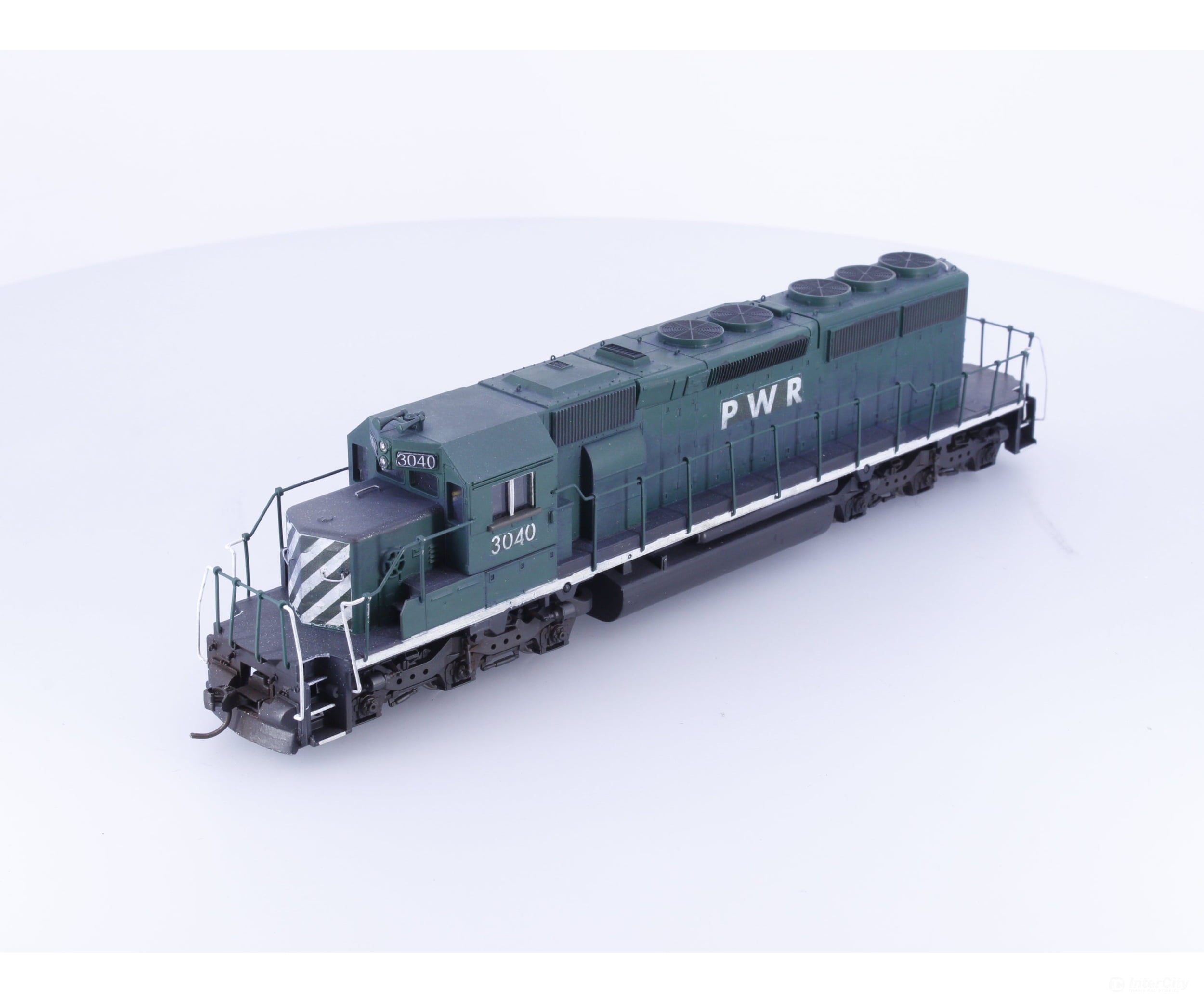 Athearn 3040 HO SD40-2 Diesel Locomotive Pacific Western Railway (PWR) 3040 DCC - Locomotives