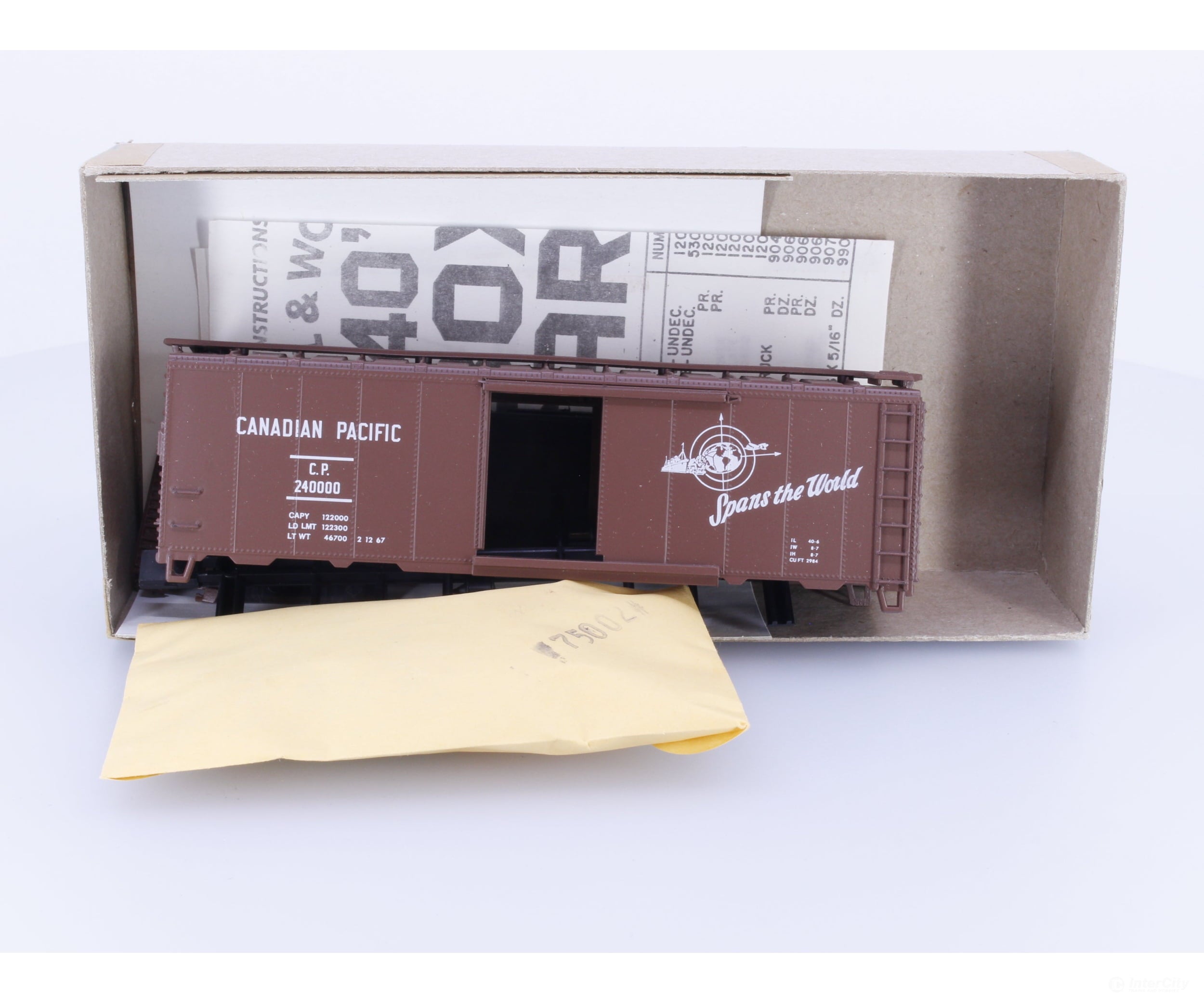 Athearn 5005 HO 40’ Boxcar Kit #2 Canadian Pacific (CP) 240000 (#2) Freight Cars