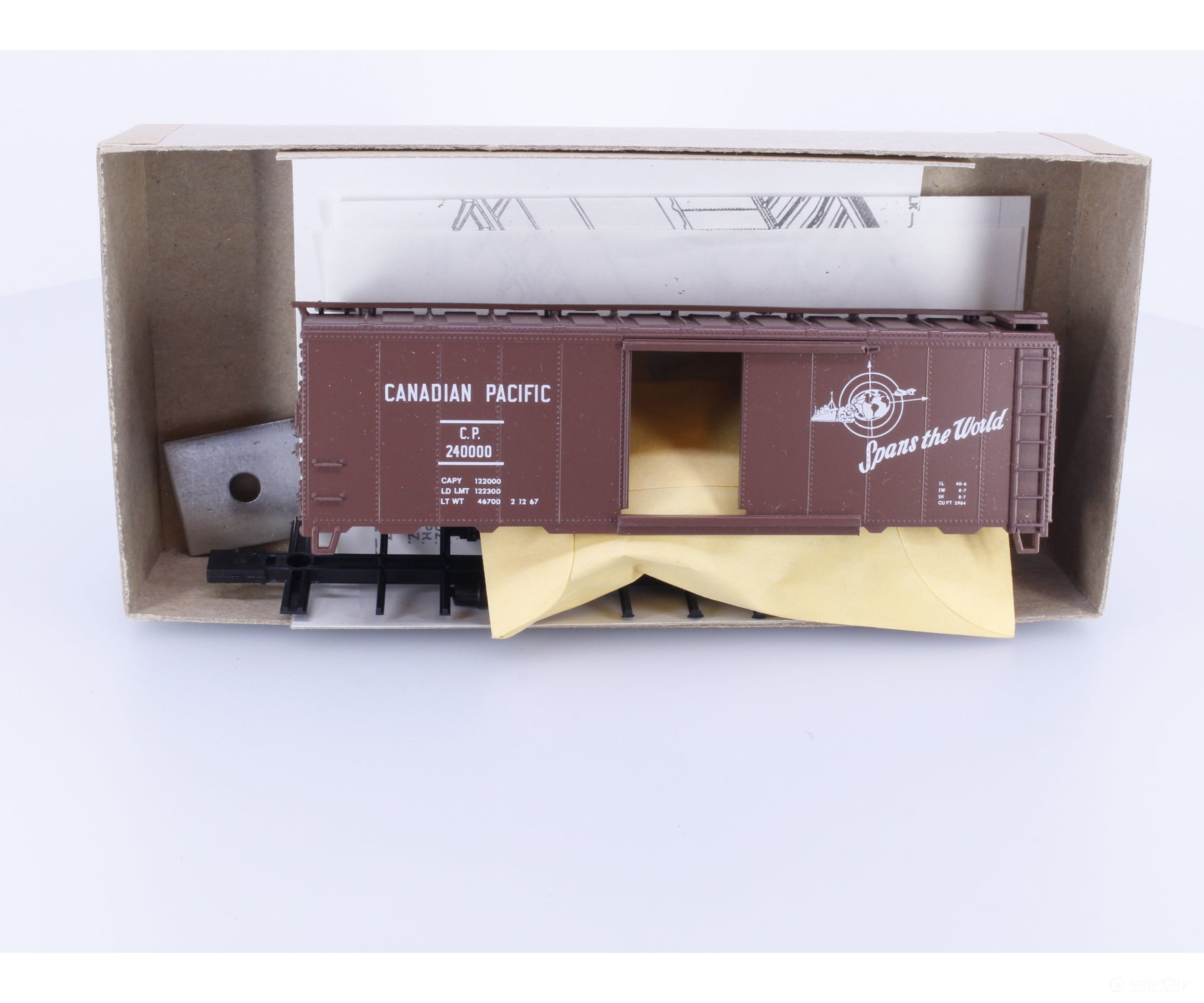 Athearn 5005 HO 40’ Boxcar Kit Canadian Pacific (CP) 240000 Freight Cars