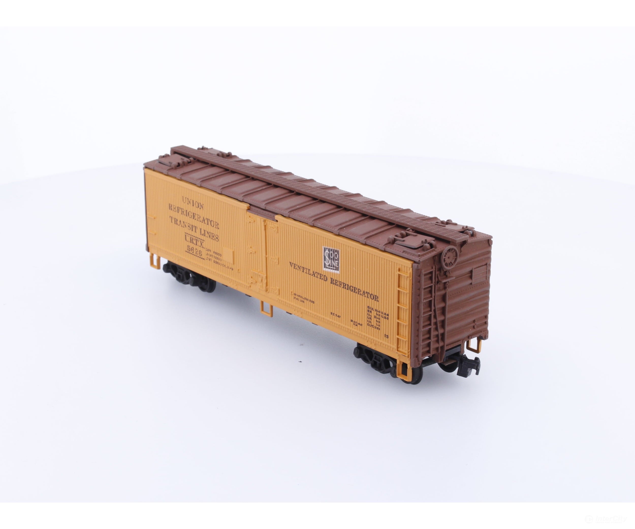 Athearn 5213 HO 40’ Wood Reefer Union Refrigerator Transit Lines (URTX) Soo Line (SOO) 5626 Freight Cars