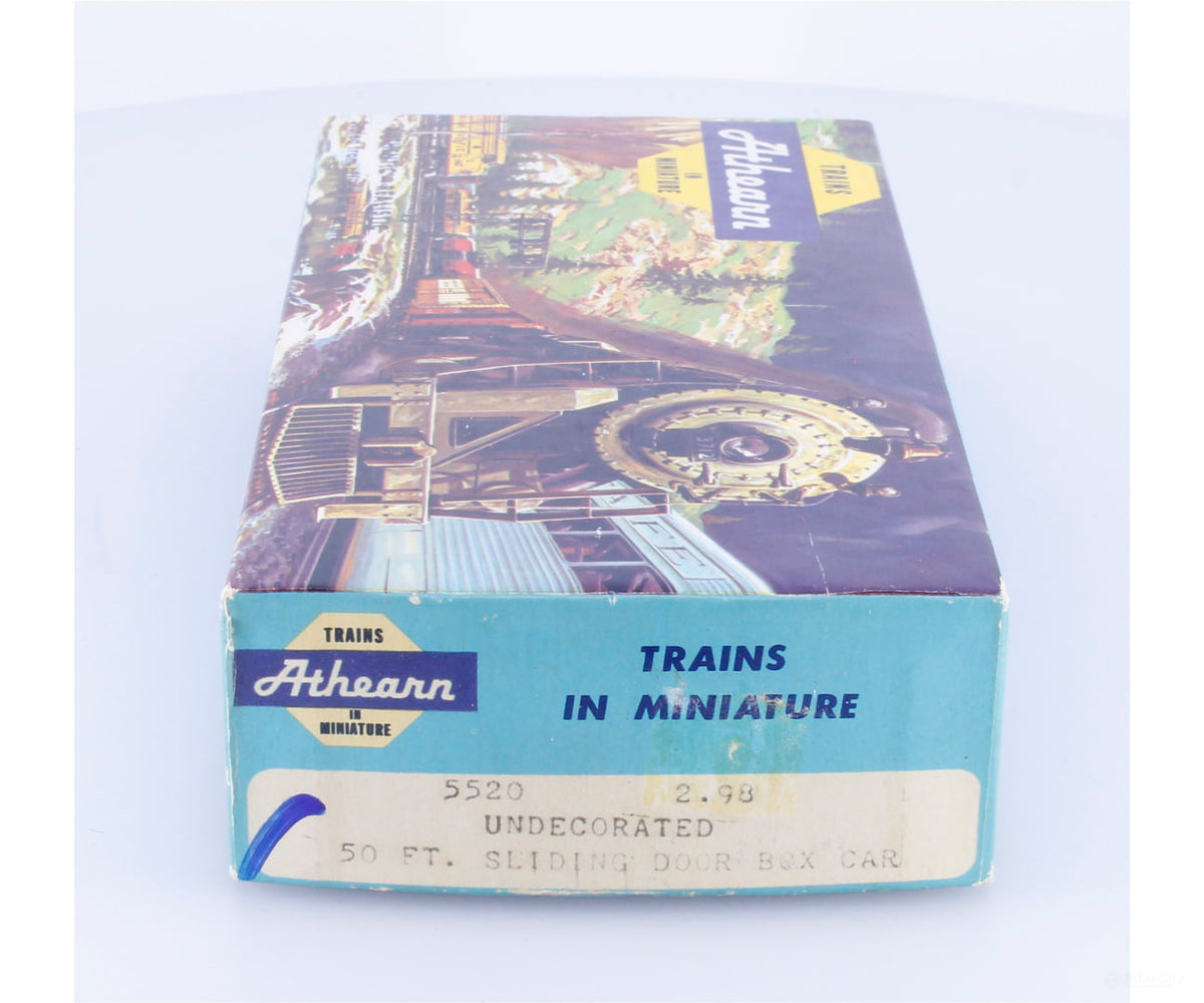 Athearn 5520 HO 50’ Rib Side Single Door Box Car Kit Undecorated - Freight Cars