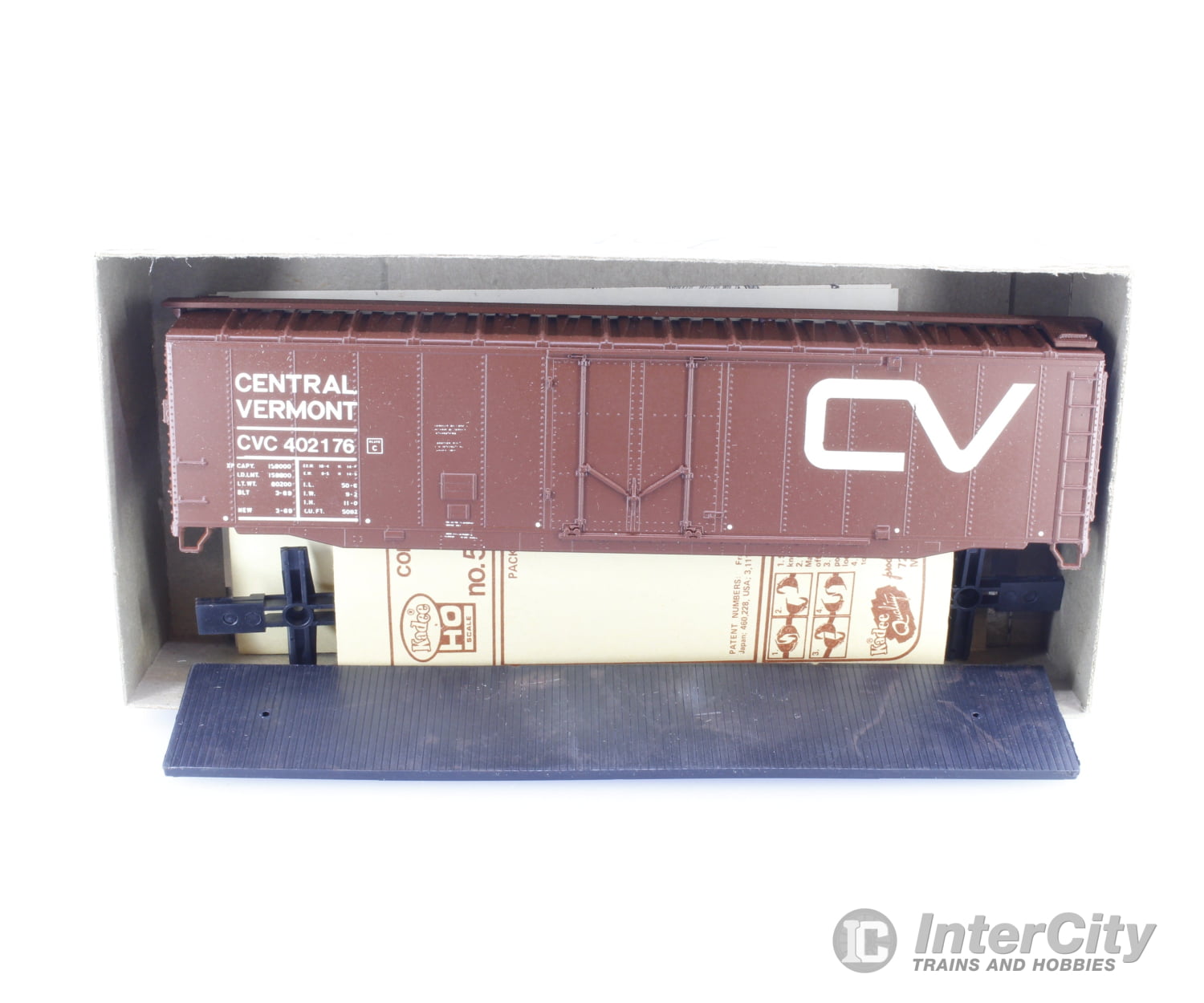 Athearn 701 HO CV 50ft Plug door Boxcar 402176 Freight Cars
