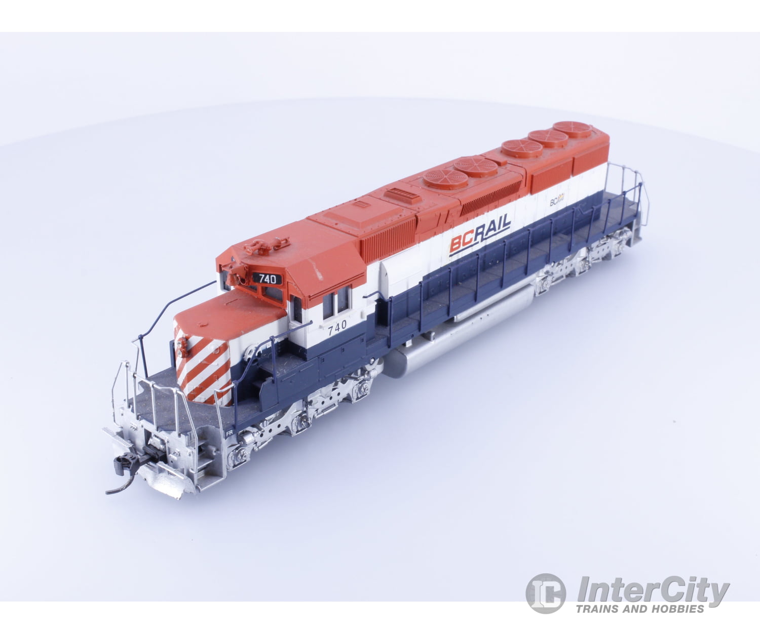 Athearn 740 HO SD40-2 Diesel Locomotive Custom Painted BC Rail (BCOL) 740 Analog DC Locomotives