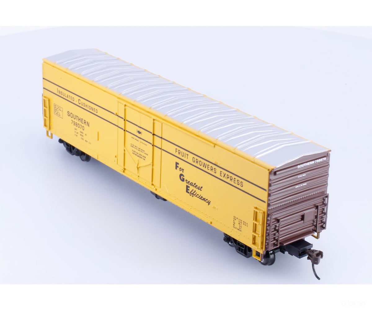Athearn 91253 HO 50’ Plug Door Box Car Fruit Growers Express Southern Railway (SOU) 798070 - Freight Cars