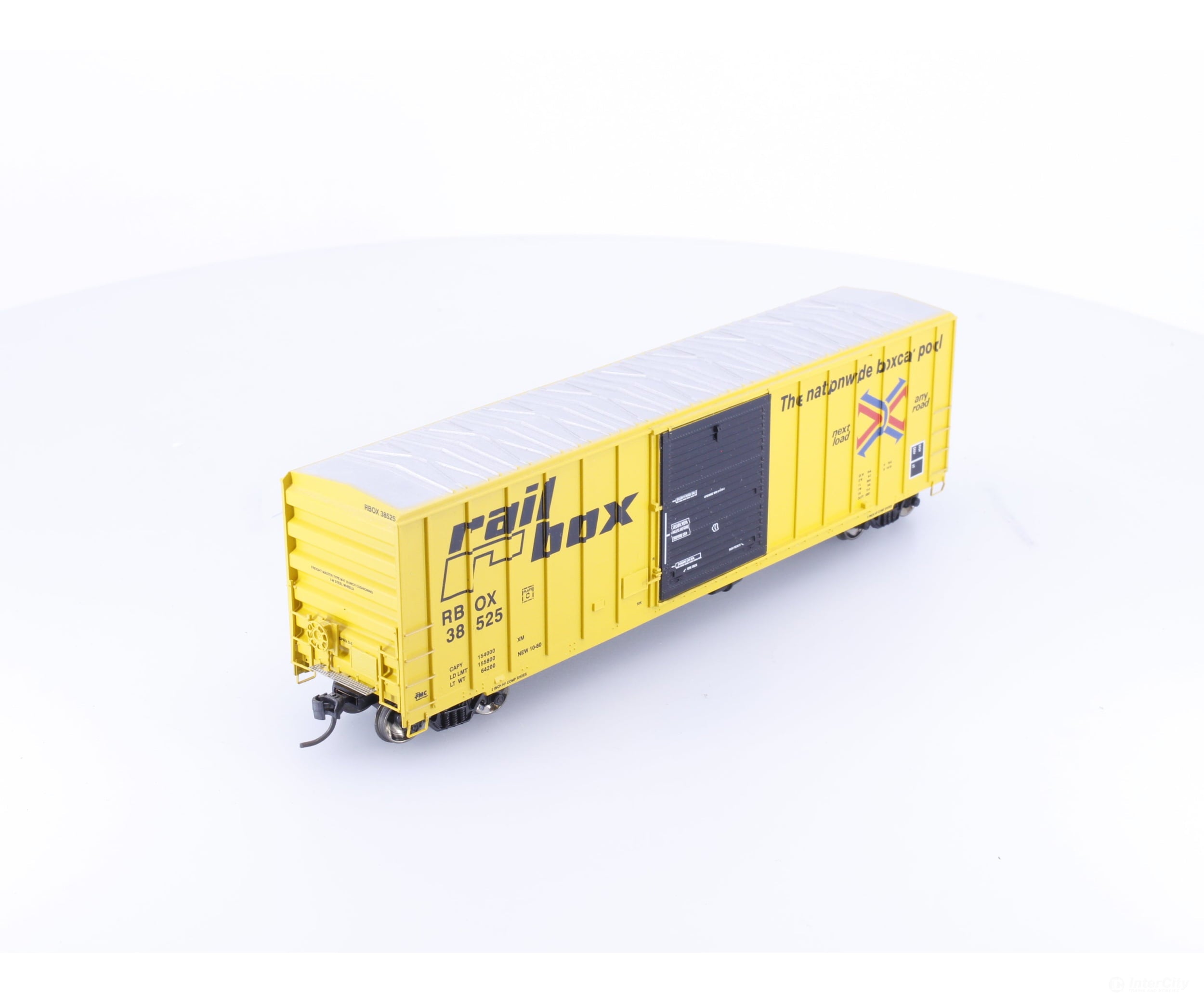 Athearn 92524 HO 50’ FMC Single Door Boxcar Railbox (RBOX) 38525 - Freight Cars