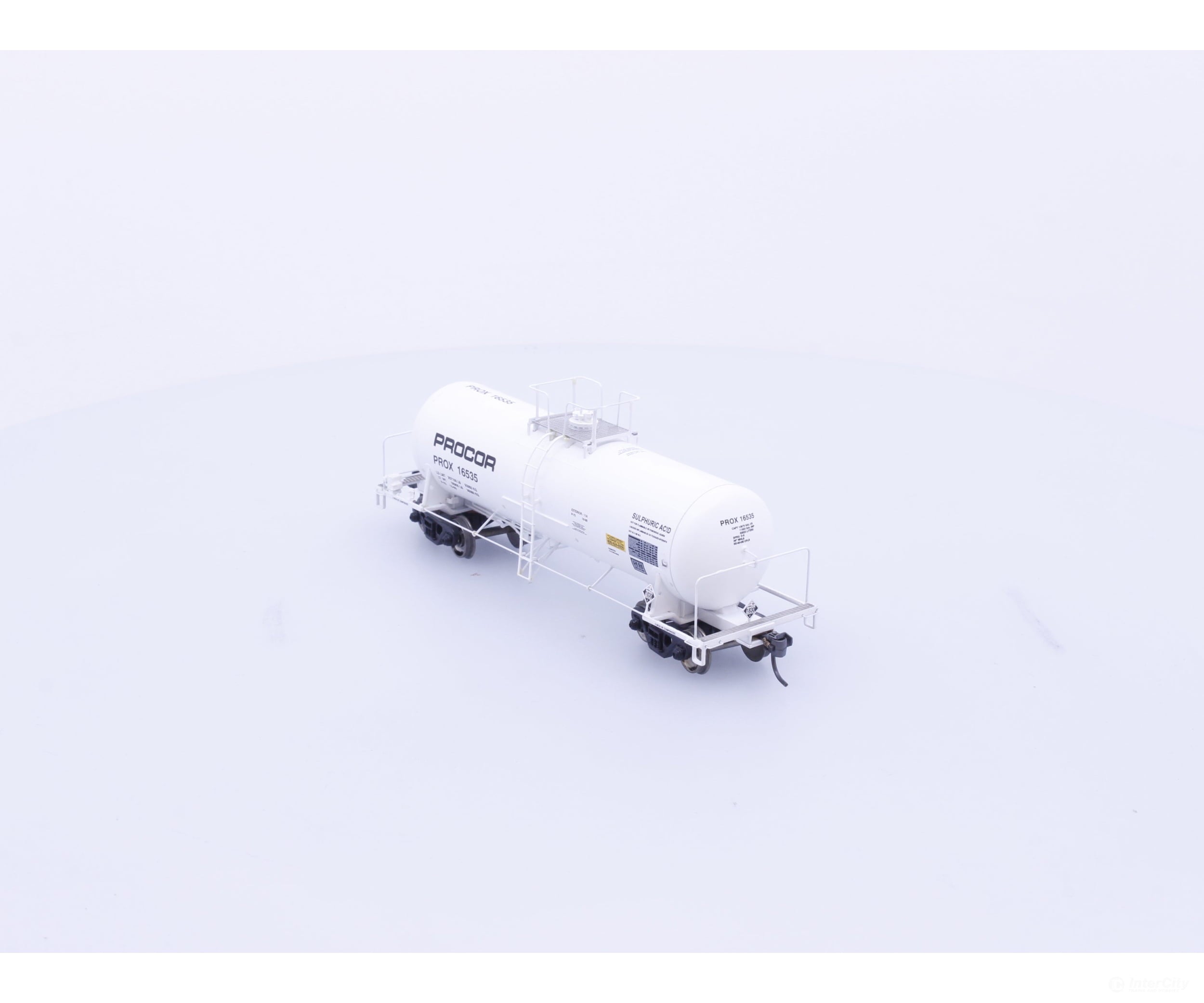 Athearn 96125 HO UTC 13000 Acid Tank Car Union Tank Car (UTLX) 16535 - Freight Cars