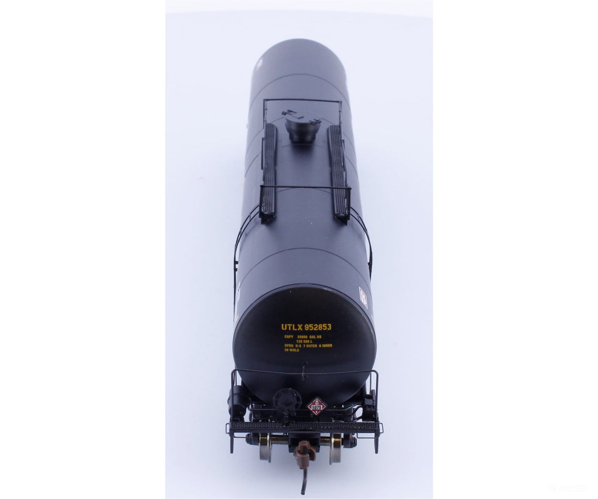 Athearn 96413 HO UTC 33K LPG Tank Car Triple Flags Union Tank Car (UTLX) 952853 - Freight Cars