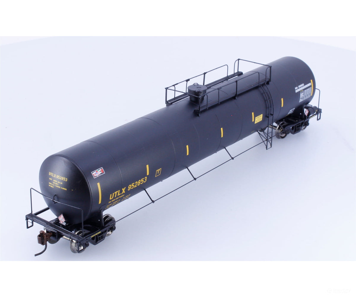 Athearn 96413 HO UTC 33K LPG Tank Car Triple Flags Union Tank Car (UTLX) 952853 - Freight Cars