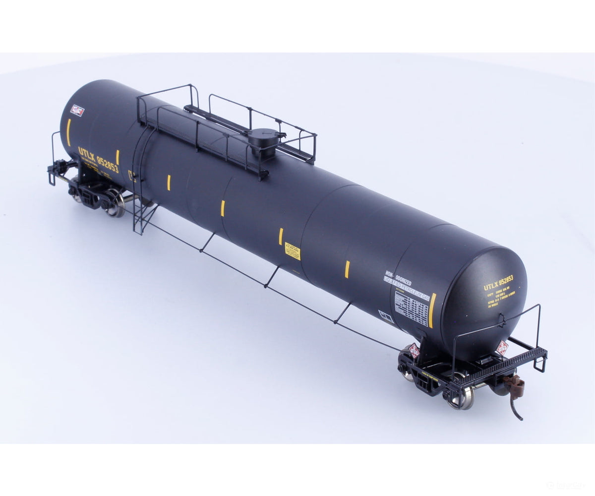 Athearn 96413 HO UTC 33K LPG Tank Car Triple Flags Union Tank Car (UTLX) 952853 - Freight Cars
