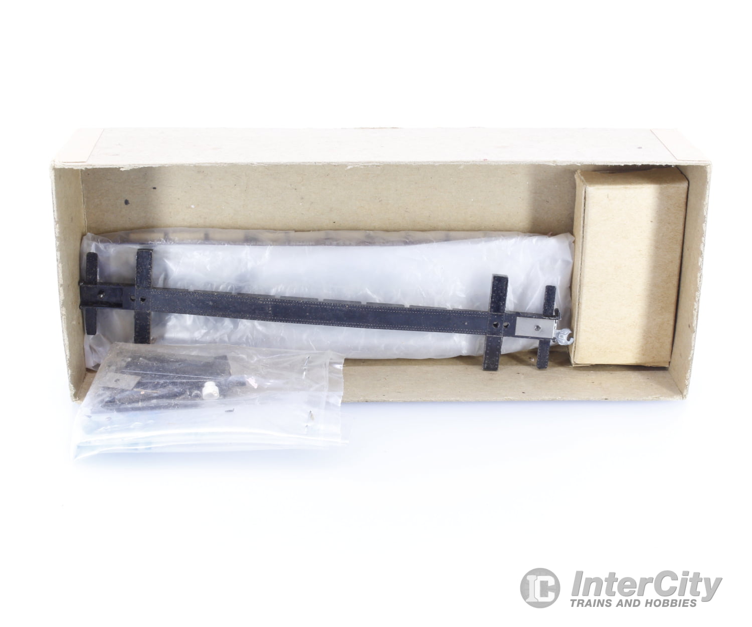 Athearn A603 HO 40’ Flat Car Kit Grand Trunk (GT) Freight Cars