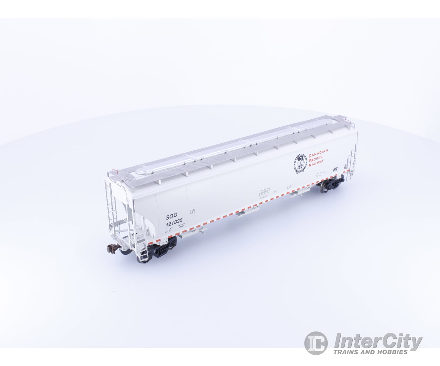 Athearn ATH89596 HO Trinity Covered Hopper Canadian Pacific (CP) 121832 Freight Cars