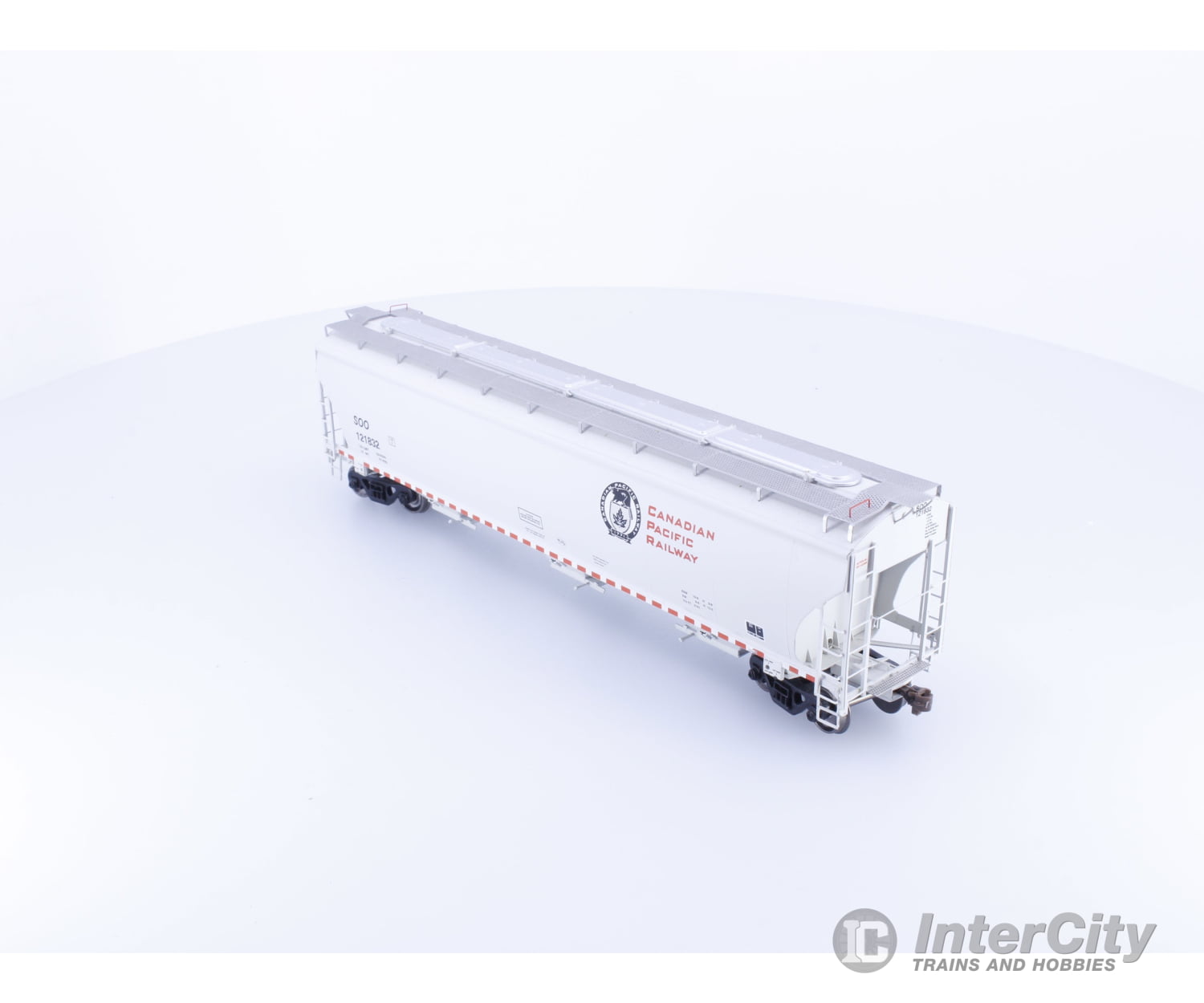 Athearn ATH89596 HO Trinity Covered Hopper Canadian Pacific (CP) 121832 Freight Cars