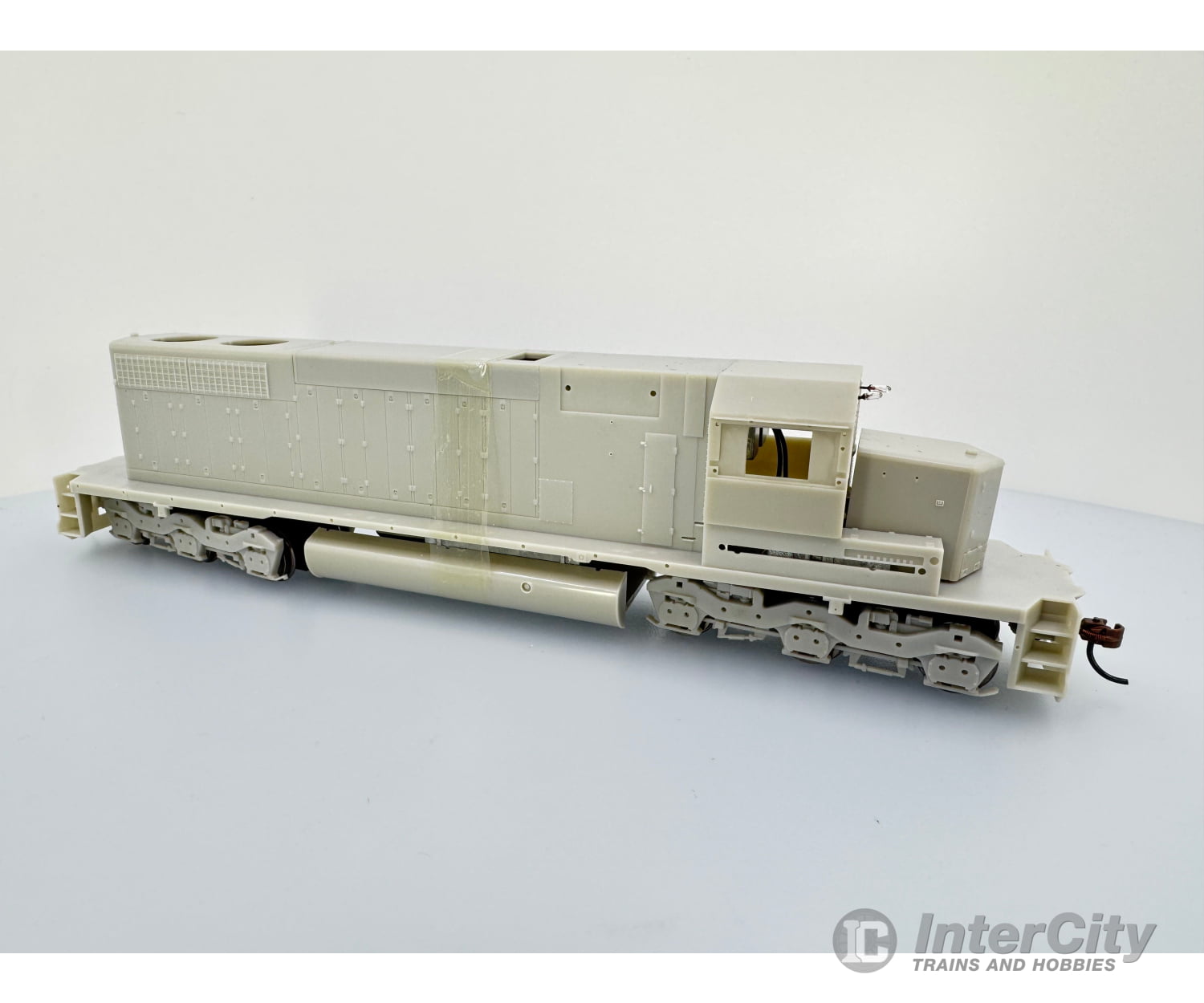 Athearn ATH98773 HO SD39 Diesel Locomotives Undecorated DCC Ready Locomotives