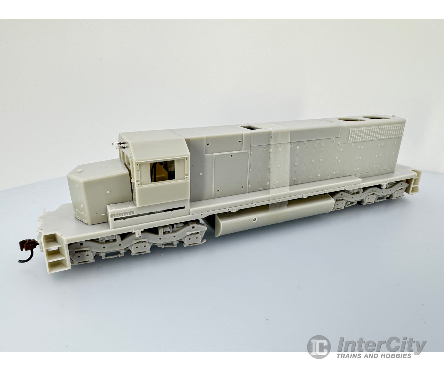 Athearn ATH98773 HO SD39 Diesel Locomotives Undecorated DCC Ready Locomotives