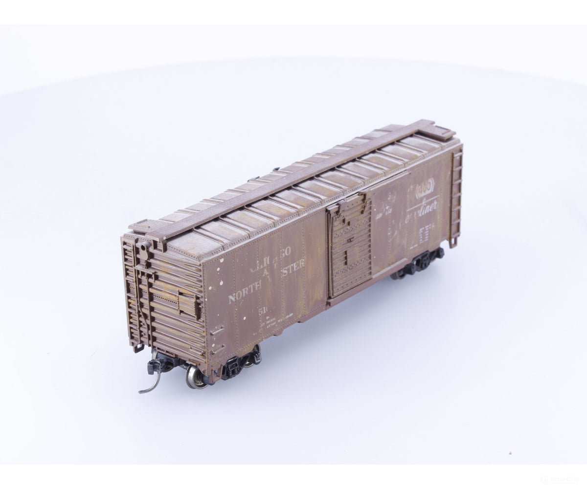 Athearn CW40 HO 40’ Box Car Weathered Chicago and North Western (CNW) 65160 - Freight Cars