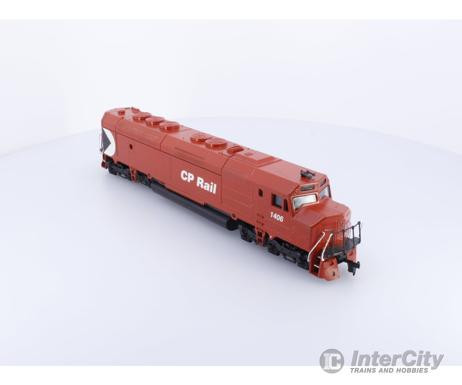 Athearn HO 6 Axle Diesel Painted in CP Colors Canadian Pacific (CP) 1406 Analog DC Locomotives