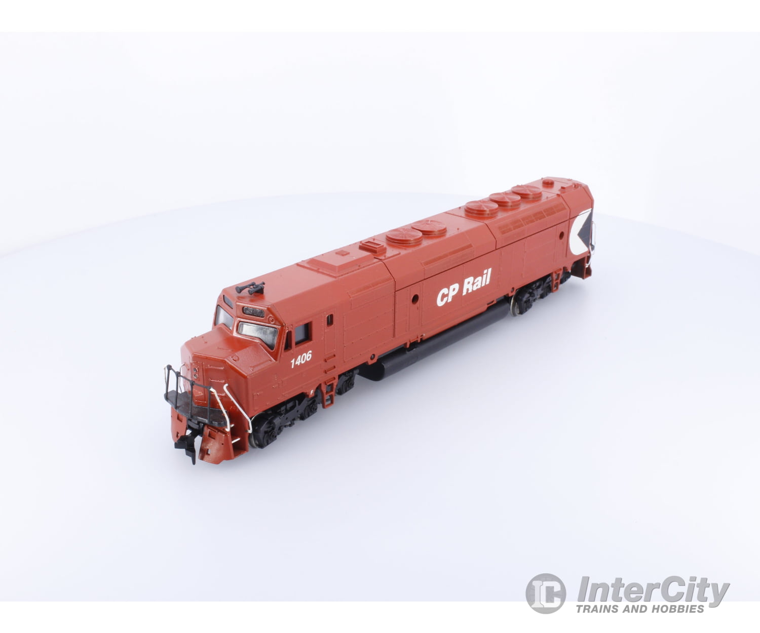 Athearn HO 6 Axle Diesel Painted in CP Colors Canadian Pacific (CP) 1406 Analog DC Locomotives