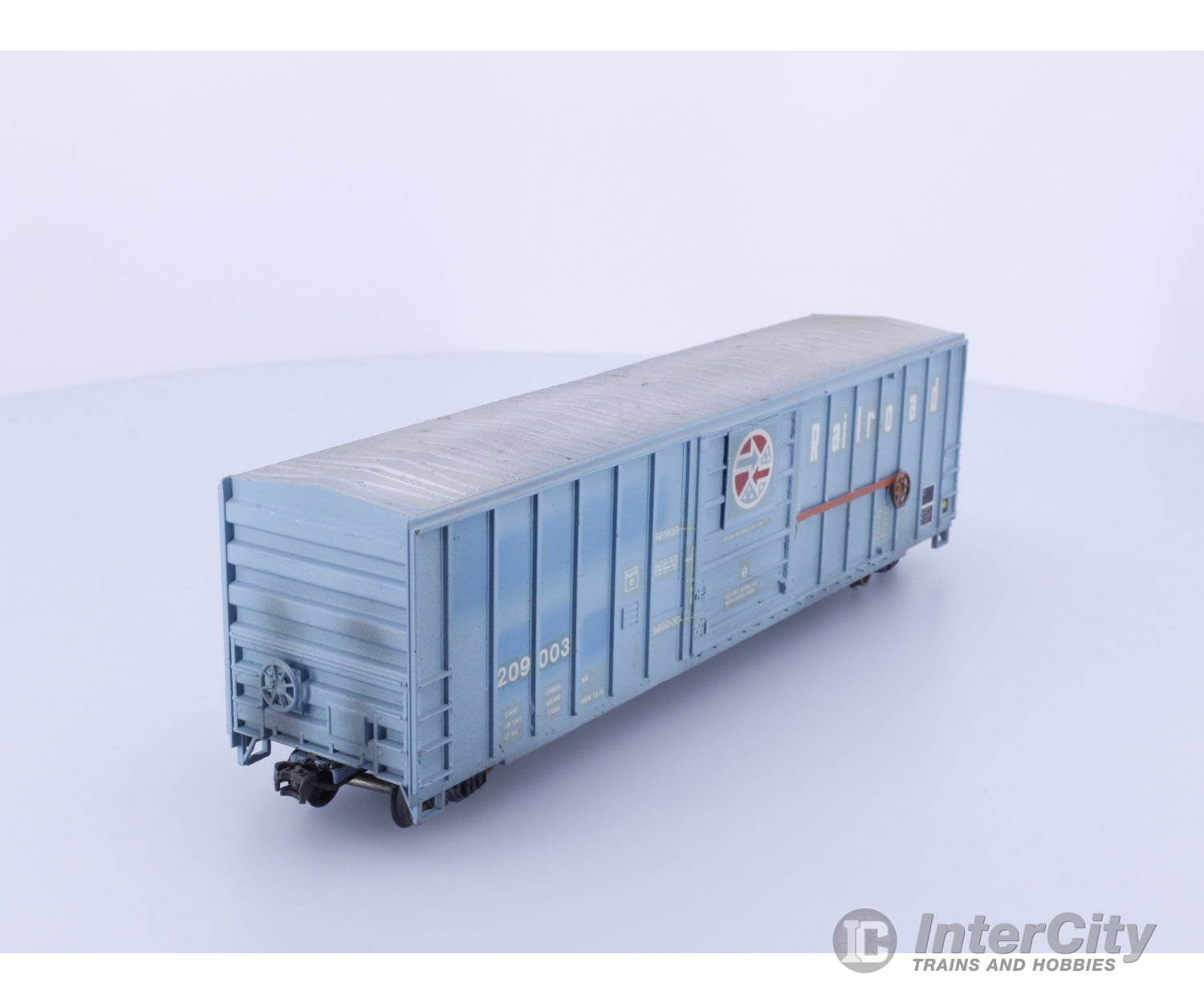 Athearn HO Single Door Boxcar Prof. Weathered 209003 Freight Cars