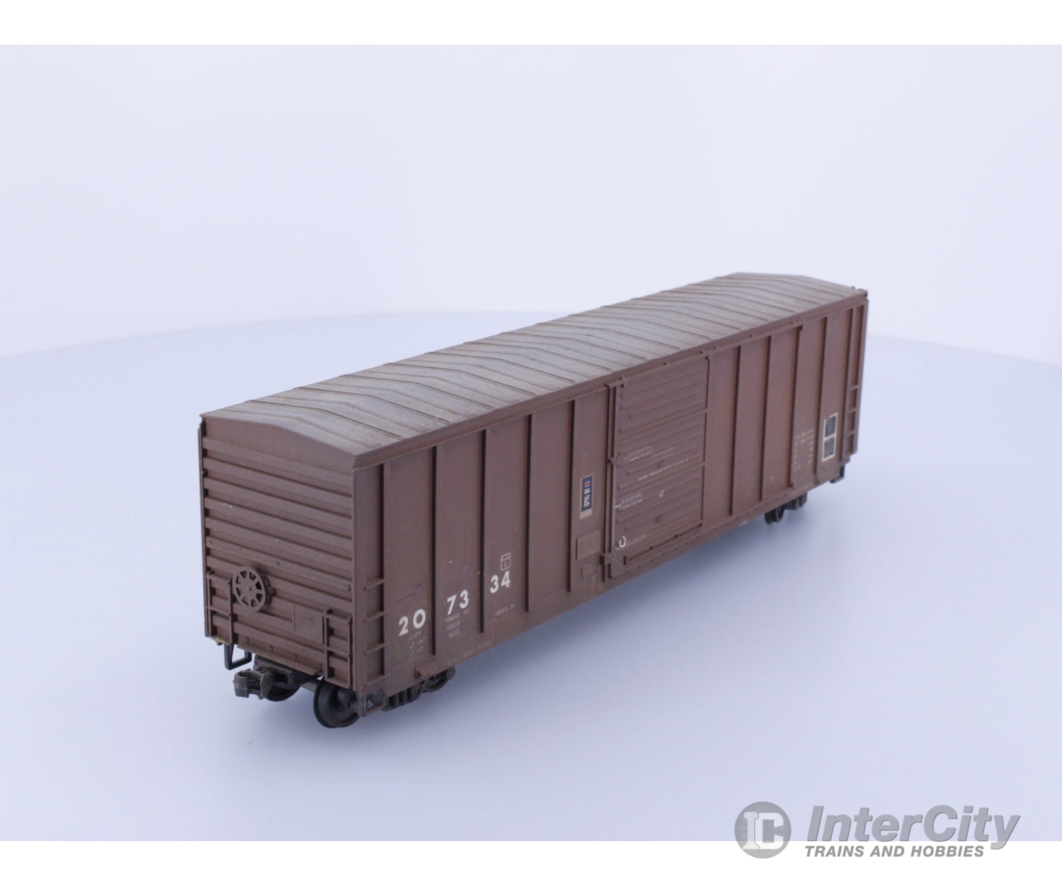 Athearn HO Undecorated Single Door Boxcar Prof. Weathered 207334 Freight Cars