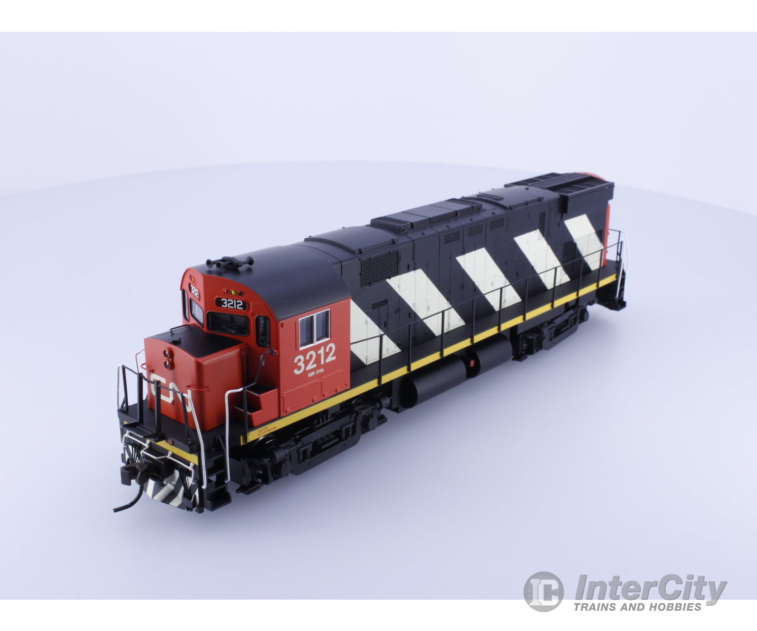Atlas 10000217 HO C424 Phase 3 Canadian National (CN) 3212 Analog DC Locomotives