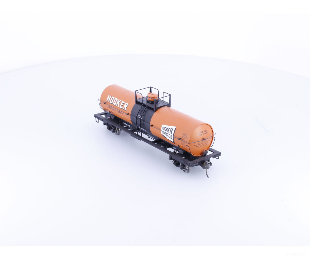 Atlas 1067-1 HO 11000 Gallon Tank Car Hooker Chemicals Tacoma 1280 (#1) - Freight Cars
