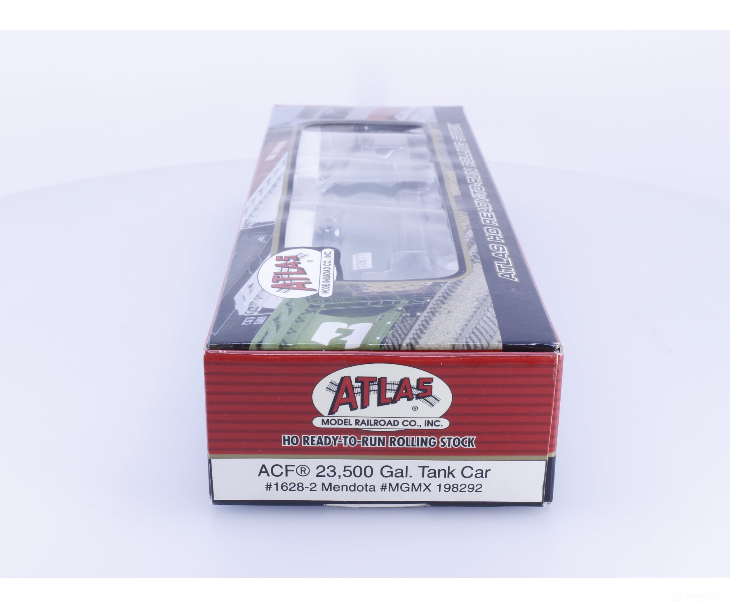 Atlas 1628-2 HO ACF 23500 Gallon Tank Car Custom Painted Port Washington Rail (PWR) 10677 - Freight Cars