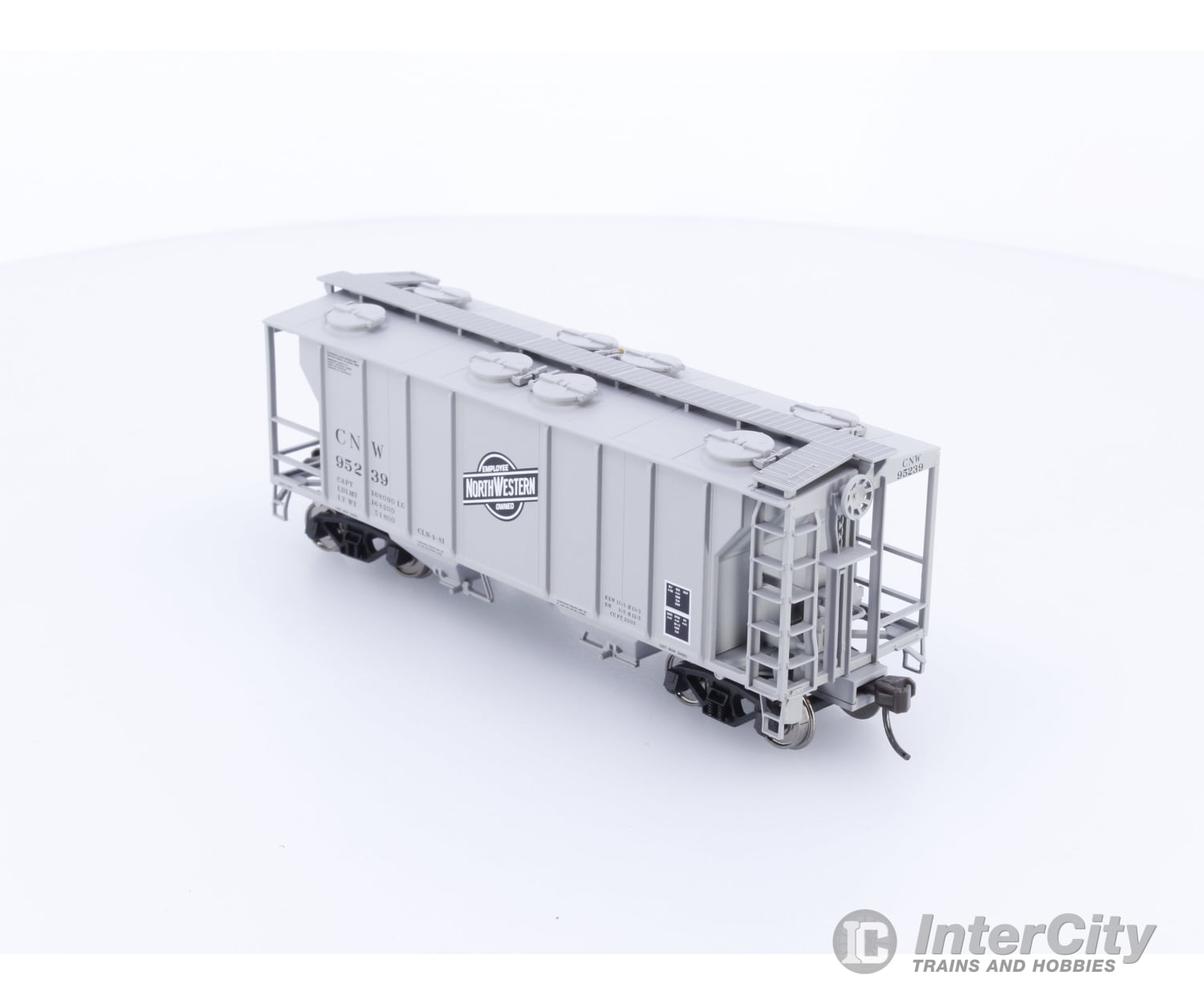 Atlas 1837-2 HO PS-2 Covered Hopper Chicago and North Western (CNW) 95239 Freight Cars