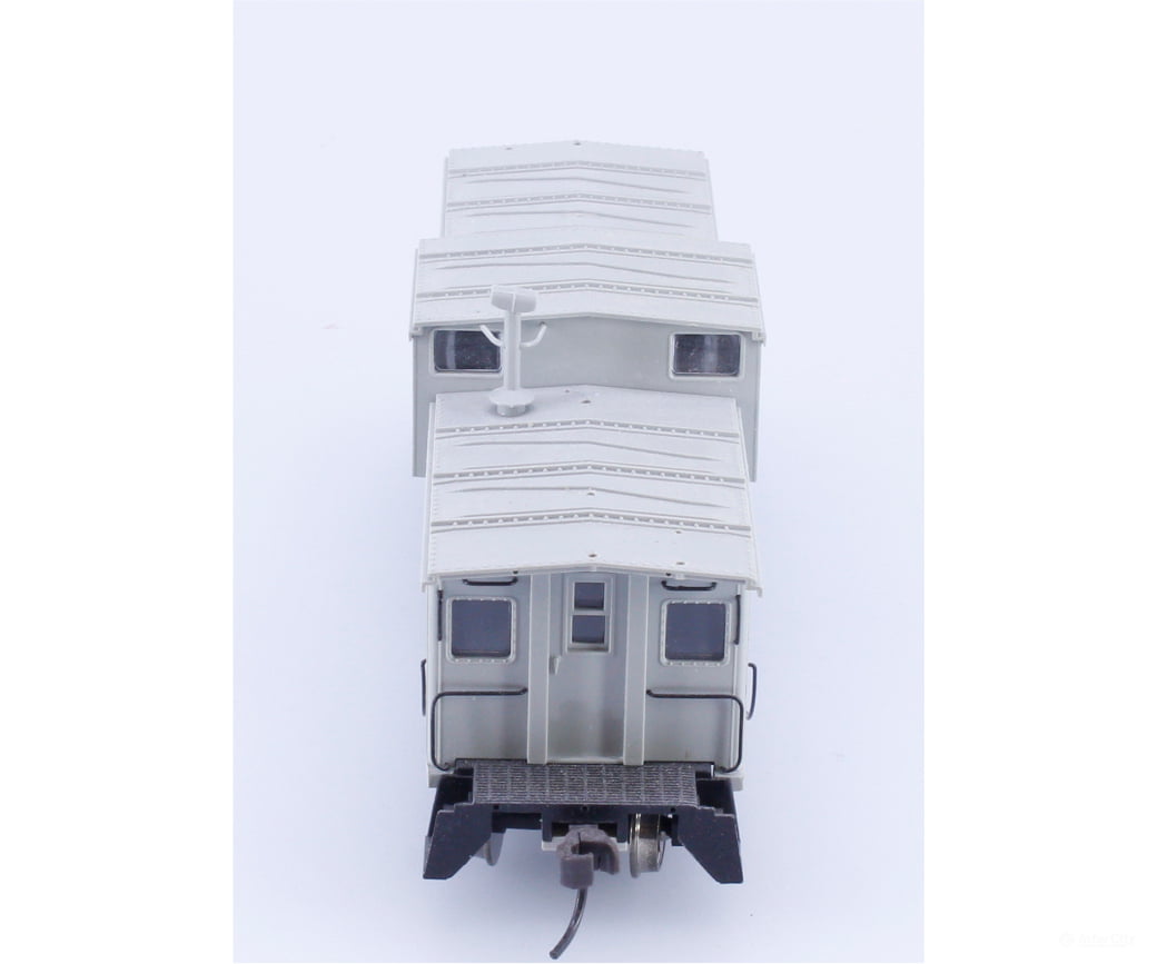 Atlas 1900 HO Extended Vision Caboose Undecorated - Freight Cars