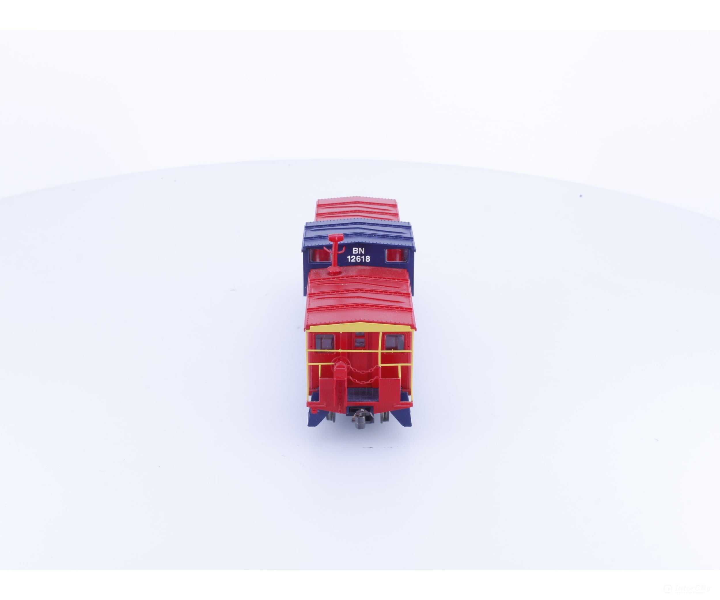 Atlas 1913 HO Extended Vision Caboose ’Freedom’ Burlington Northern (BN) 12618 - Freight Cars
