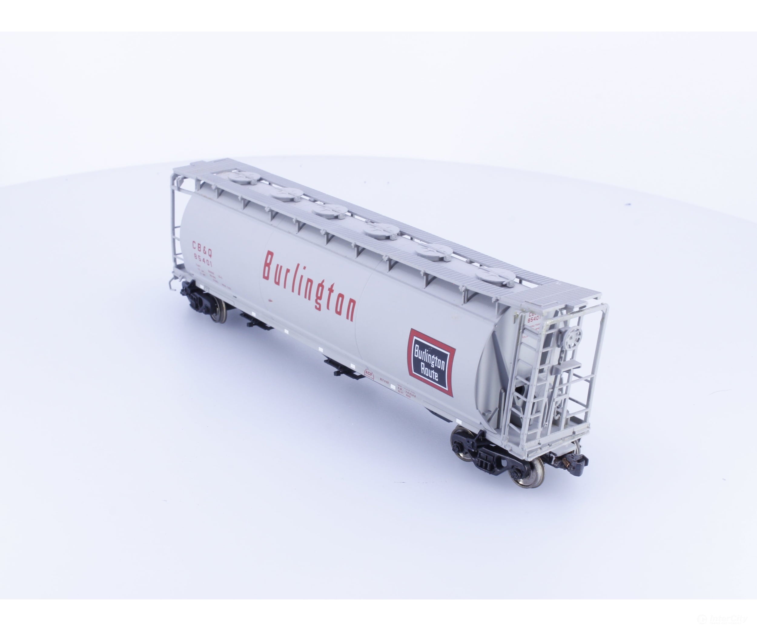 Atlas 1932-01 HO ACF 3 Bay Cylindrical Hopper Chicago Burlington and Quincey (CBQ) 85401 - Freight Cars