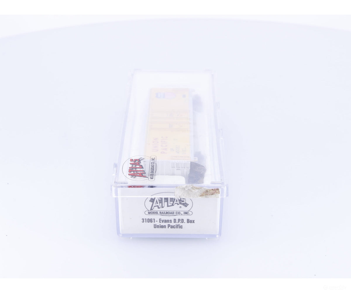 Atlas 31061 N Evans Double Plug Door Box Car Union Pacific (UP) 451352 - Freight Cars