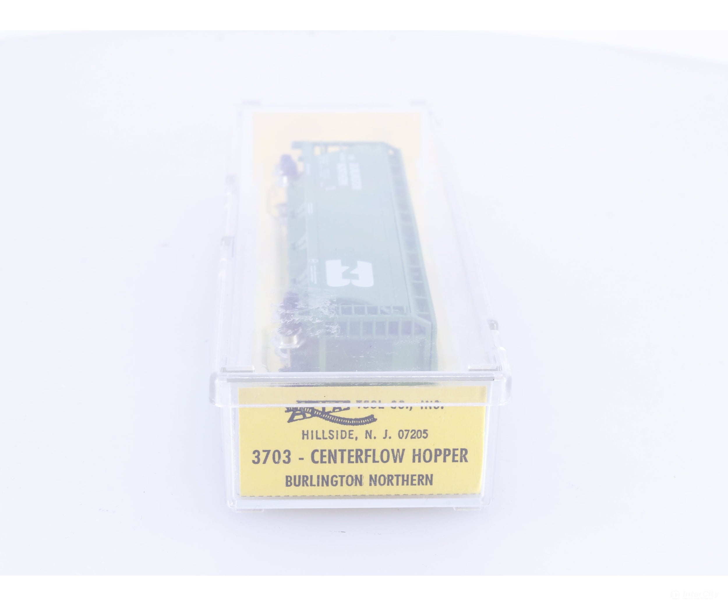 Atlas 3703 N 4 Bay Centerflow Hopper #2 Burlington Northern (BN) 460020 - Freight Cars