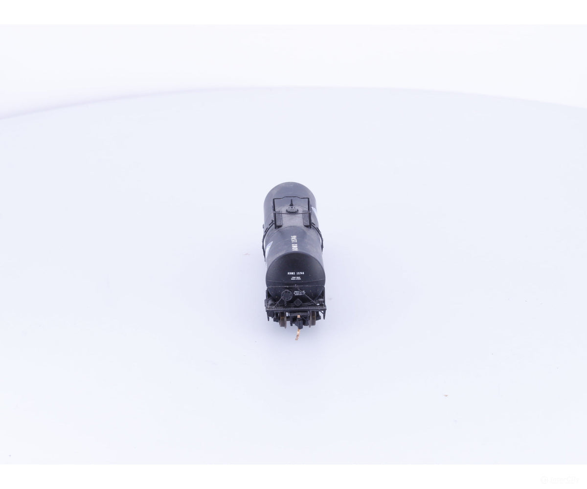 Atlas 40211 N 17,600 Gal. Tank Car ADM (ADMX) 15746 - Freight Cars