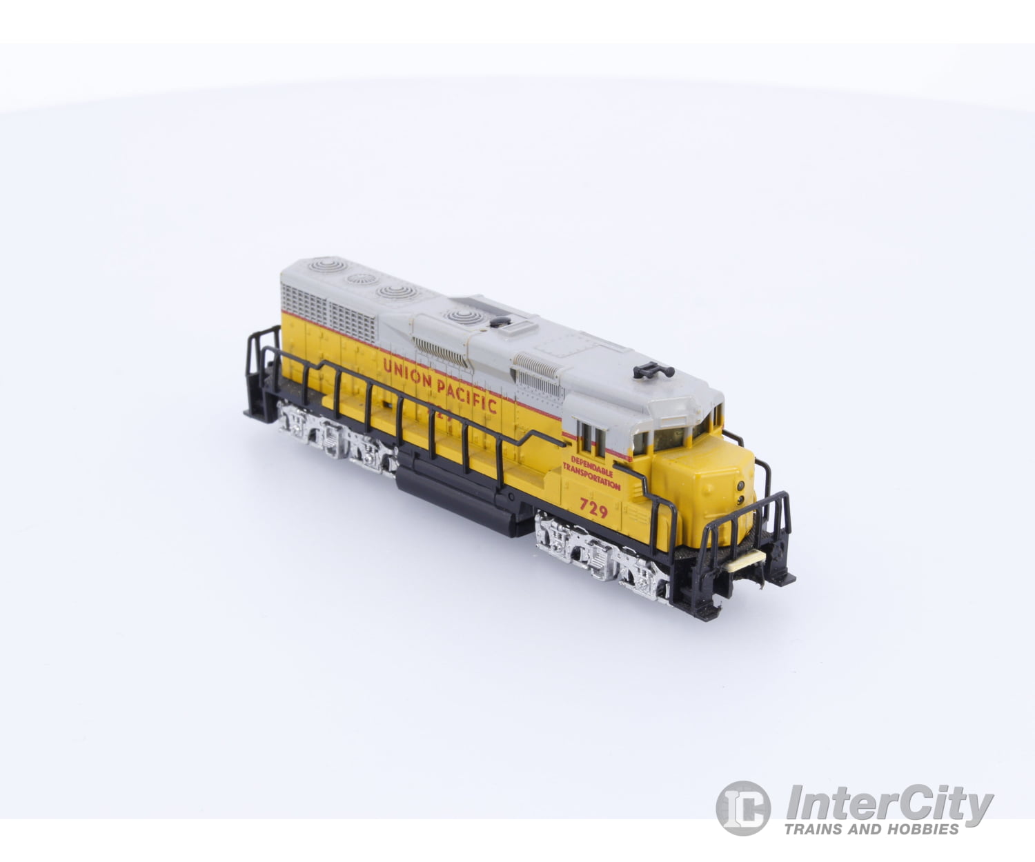 Atlas 4062 N GP-30 Locomotive Union Pacific (UP) 729 Analog DC Locomotives