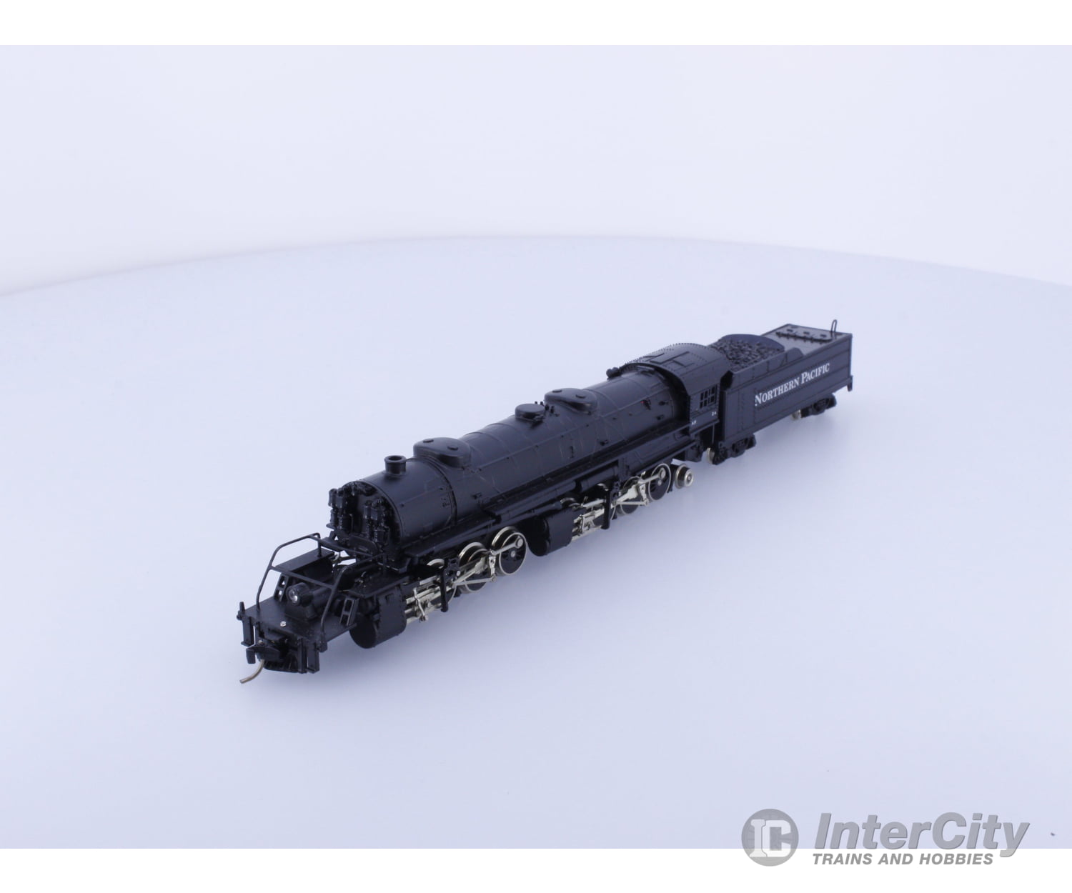 Atlas 4156 N USRA Heavy 2-8-8-2 Northern Pacific (NP) 4156 Analog DC Locomotives