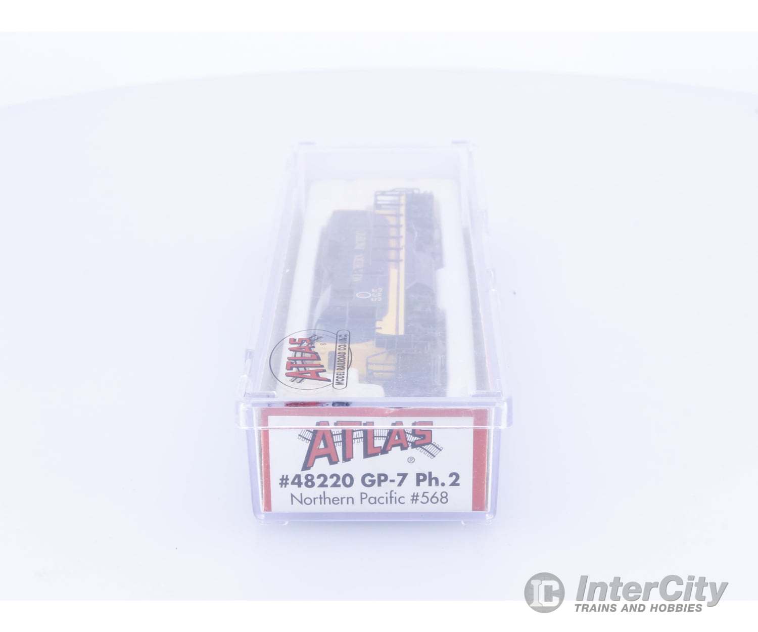 Atlas 48220 N GP-7 Phase 2 Diesel Locomotive Northern Pacific (NP) 568 Analog DC Locomotives