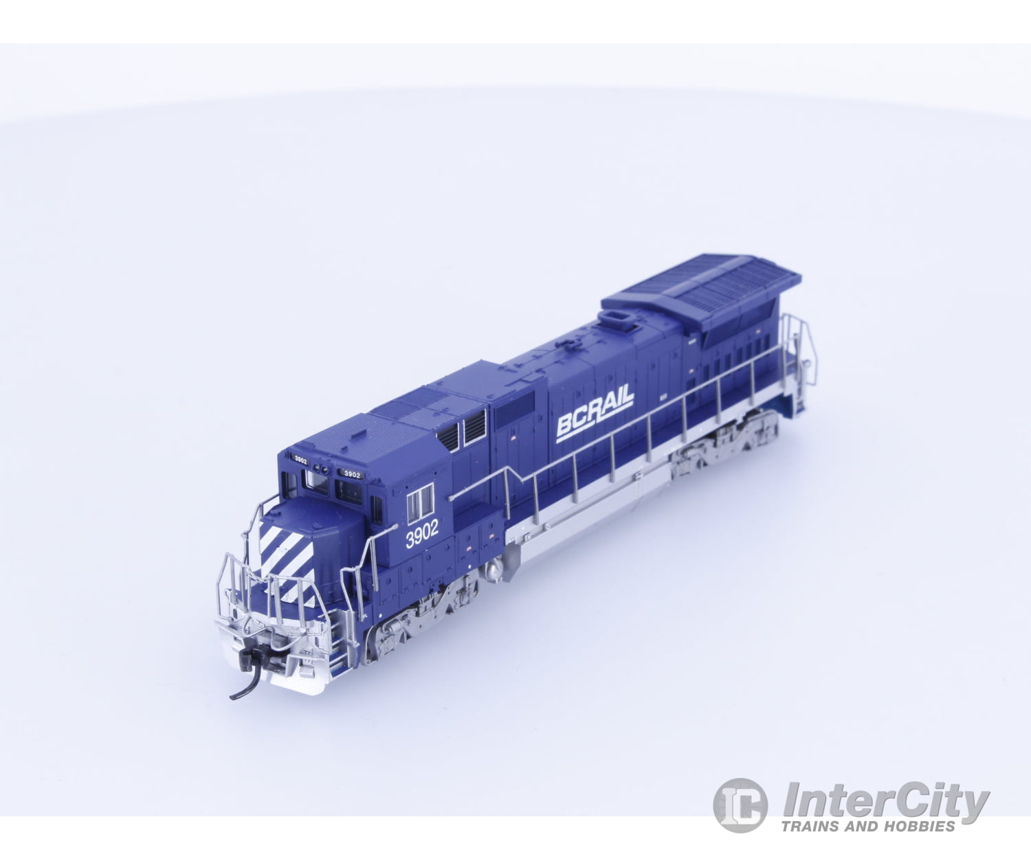 Atlas 48759 N Dash 8-40B Diesel Locomotive BC Rail (BCOL) 3902 DCC Locomotives