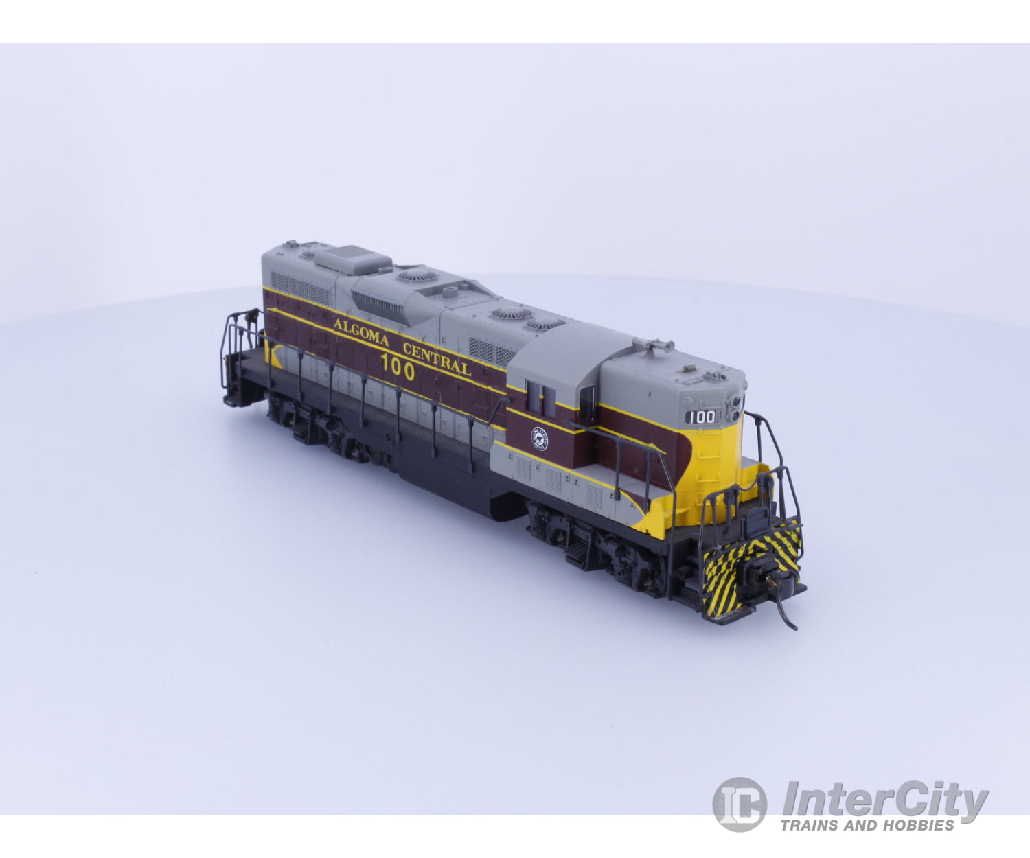 Atlas 8234 HO GP-7 Custom Painted Algoma Central (AC) 100 Analog DC Locomotives
